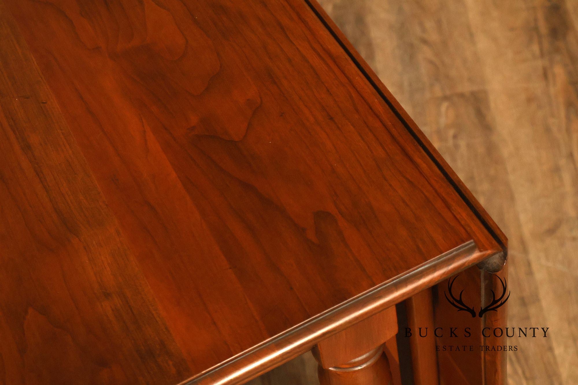 Pennsylvania House Cherry Drop Leaf Dining Table With Leaves