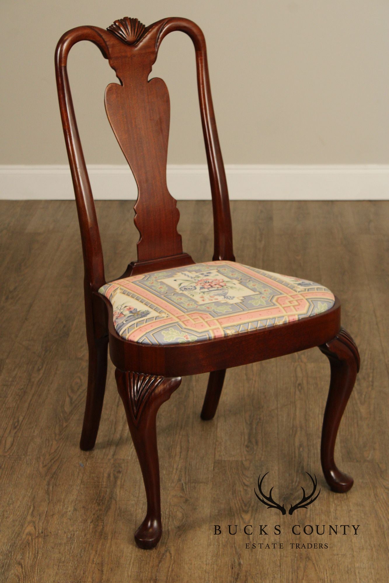 QUEEN ANNE STYLE SET OF FOUR CUSTOM MAHOGANY DINING CHAIRS