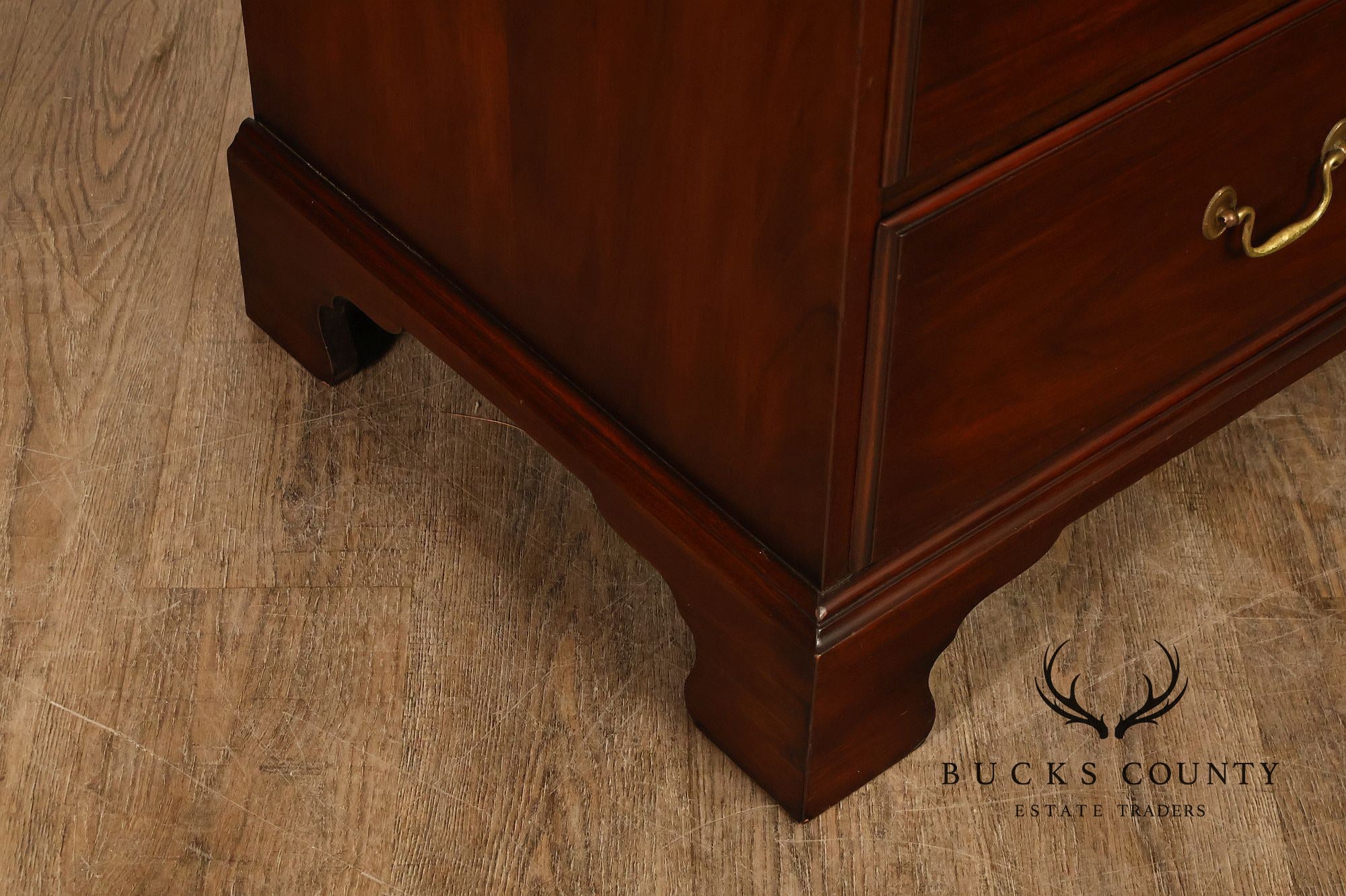 Henkel Harris Virginia Galleries Vintage Mahogany Long Dresser