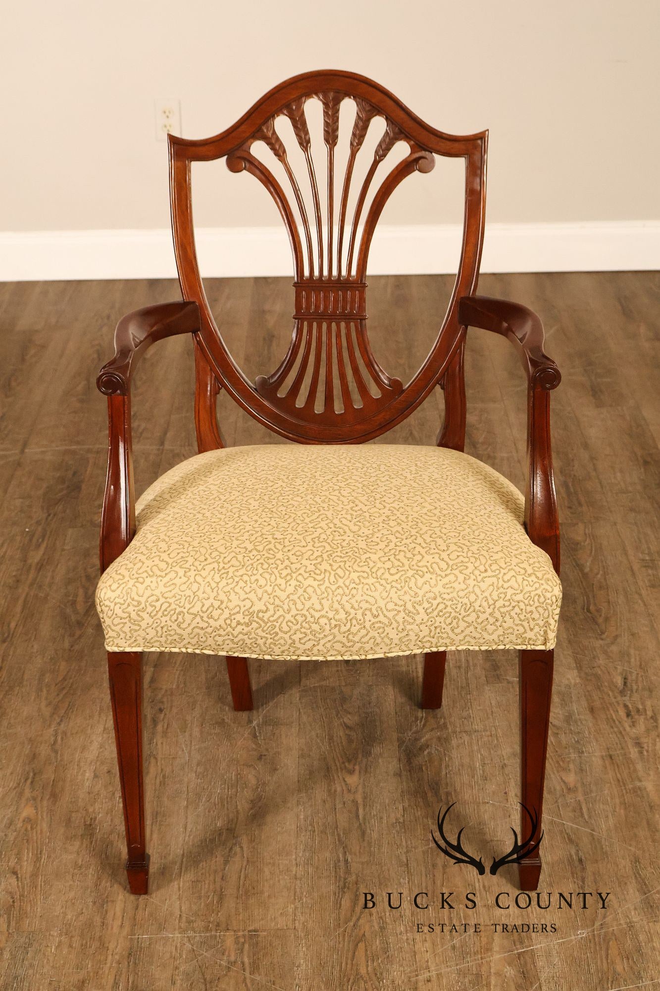 Stickley Hepplewhite Style Set of Eight Mahogany Shield Back Dining Chairs
