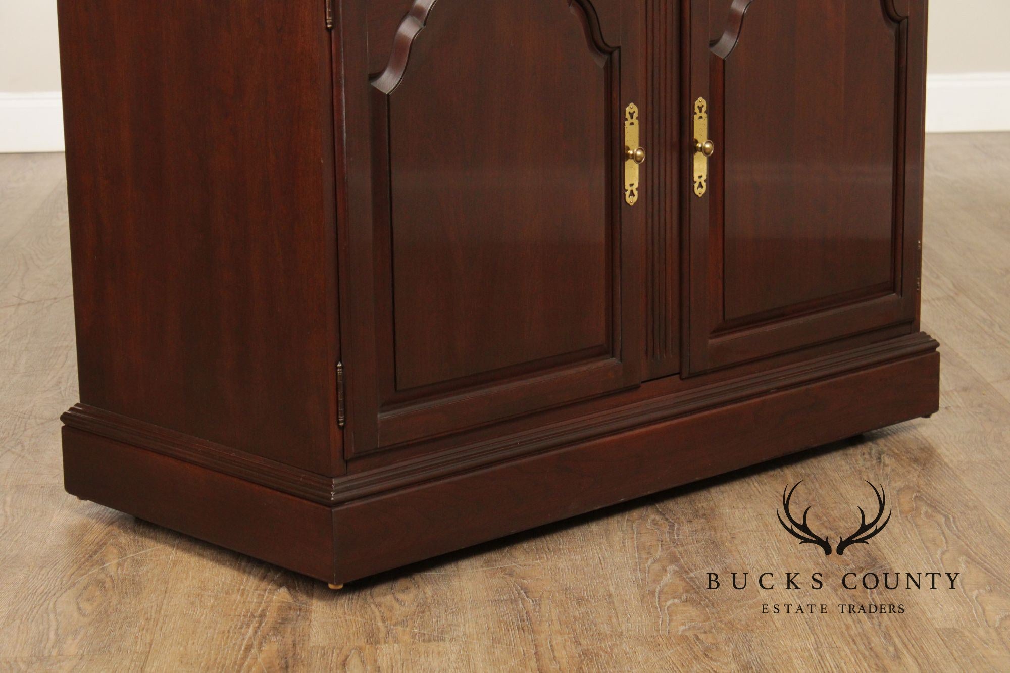 Ethan Allen Georgian Court Chippendale Style Cherry Flip Top Server