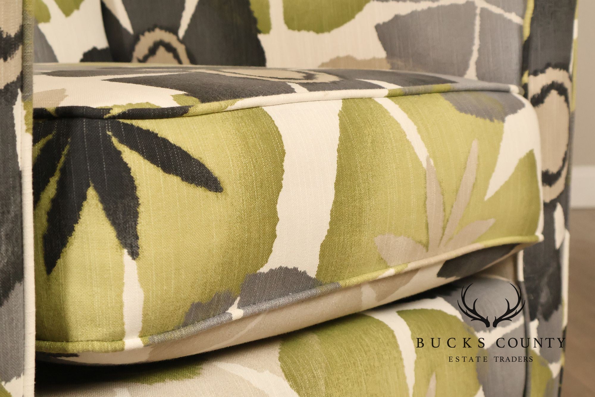 Fusion Furniture 'Daine' Accent Armchair