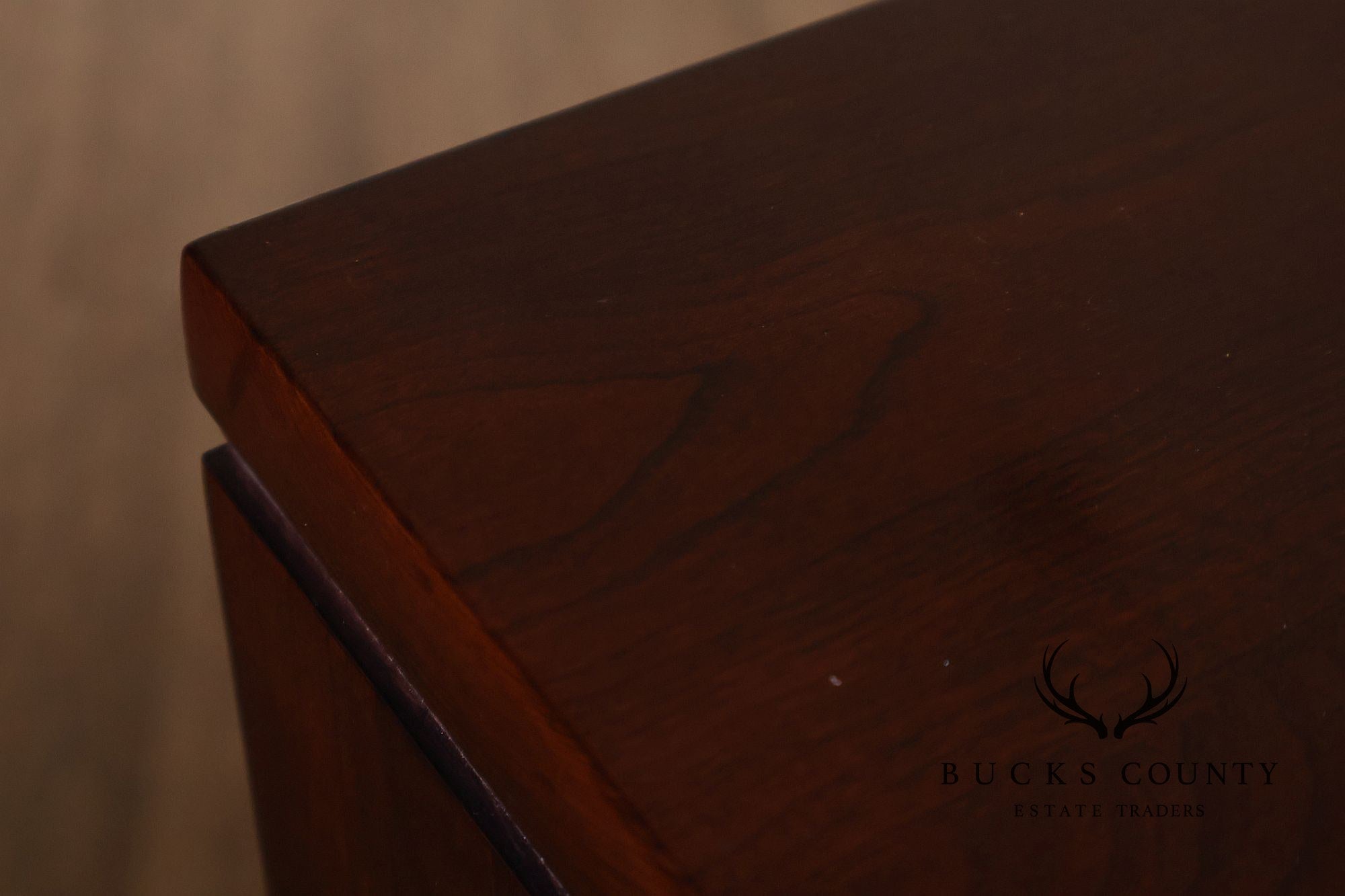 Stickley Metropolitan Collection Cherry Six Drawer Chest