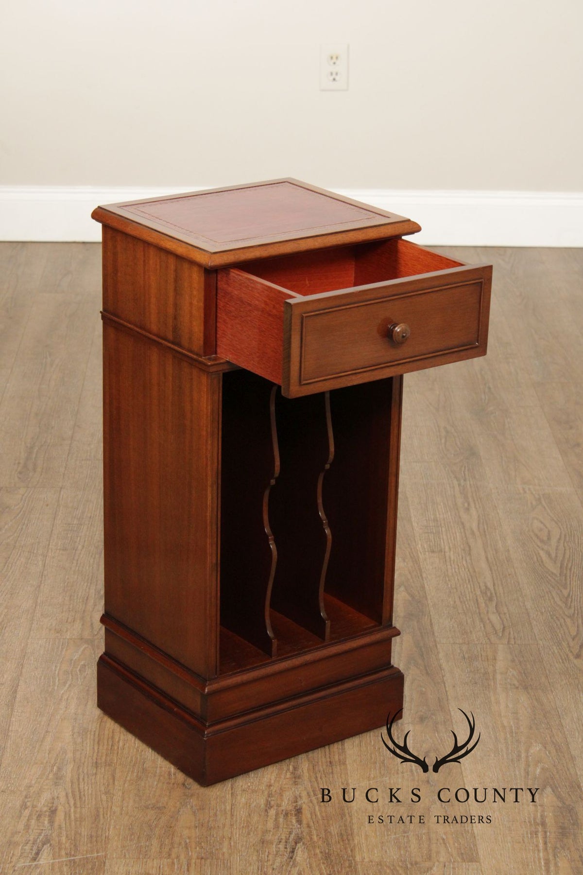 Traditional Style Small Mahogany Ledger Cabinet With Vertical Slots And Single Drawer