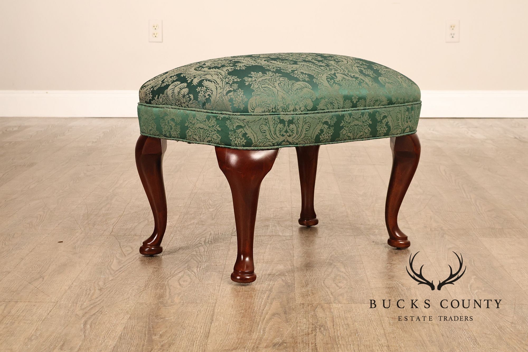 Traditional Upholstered Ottoman With Cabriole Legs