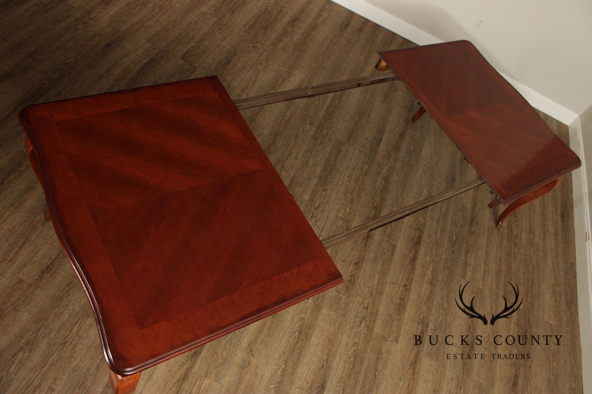 HICKORY WHITE ITALIAN PROVINCIAL STYLE CHERRY CHATEAU EXTENDABLE DINING TABLE