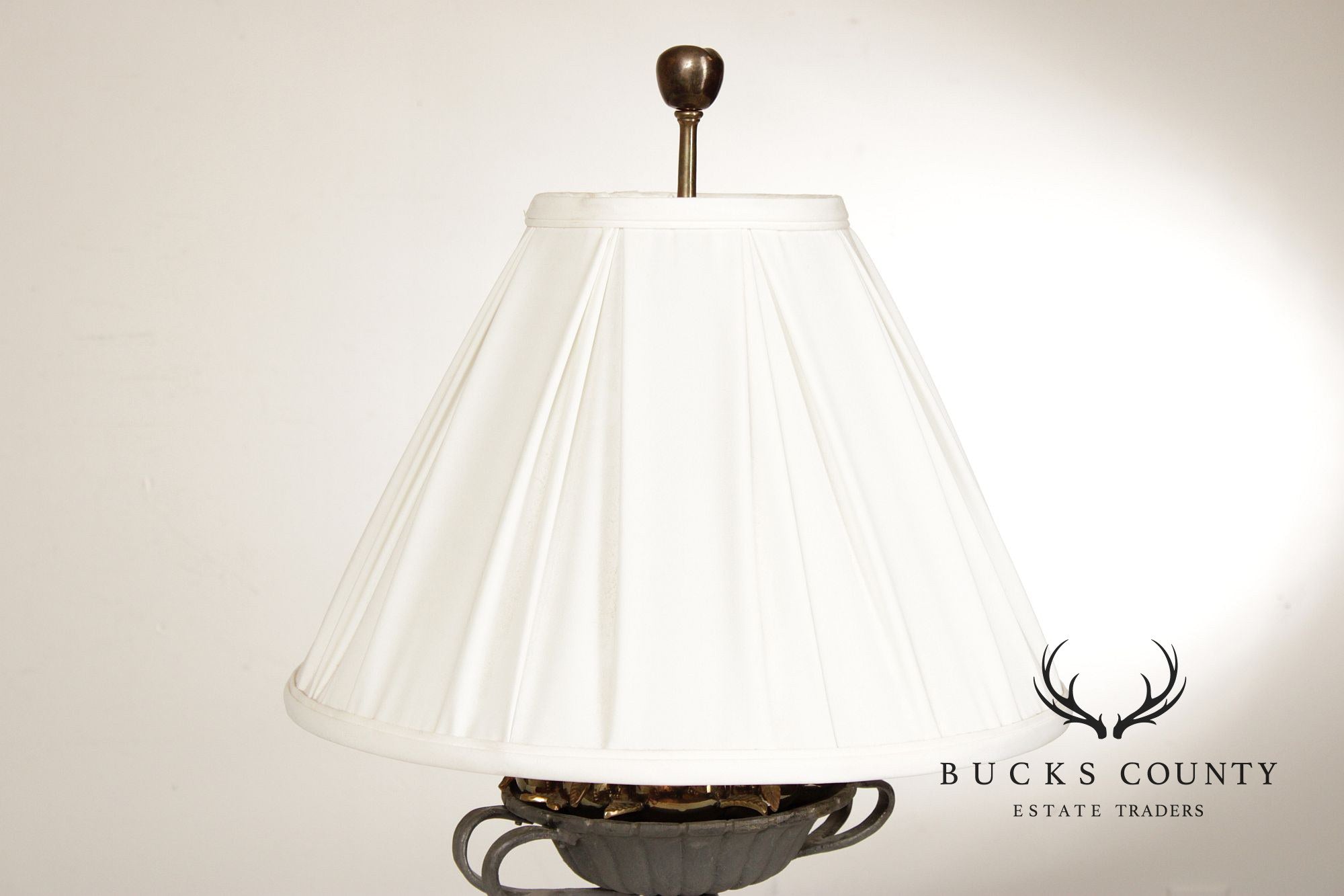 Chapman Vintage Fruit Basket Urn Form Table Lamp