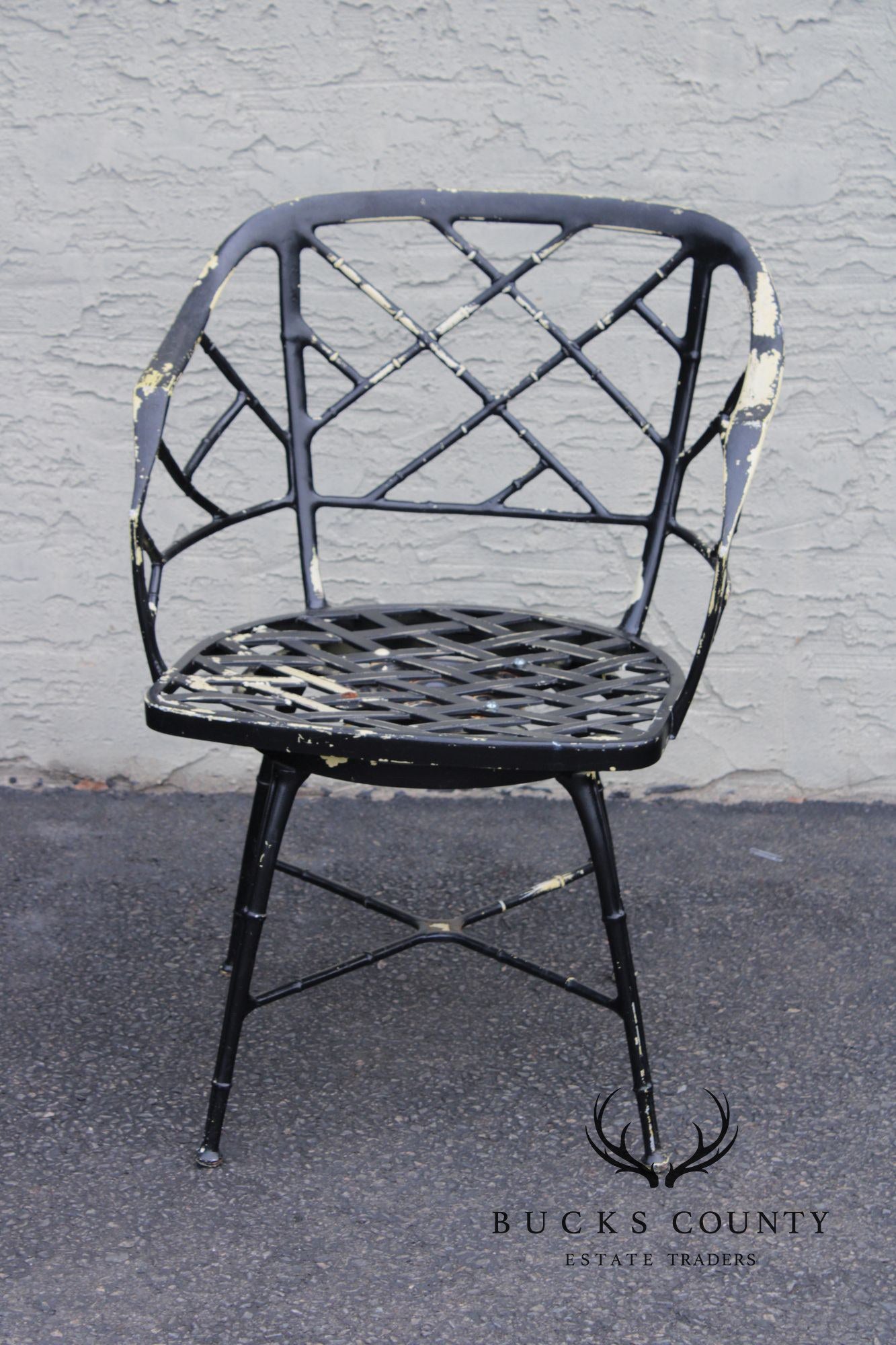 Brown Jordan Pair of 'Calcutta' Outdoor Patio Swivel Armchairs