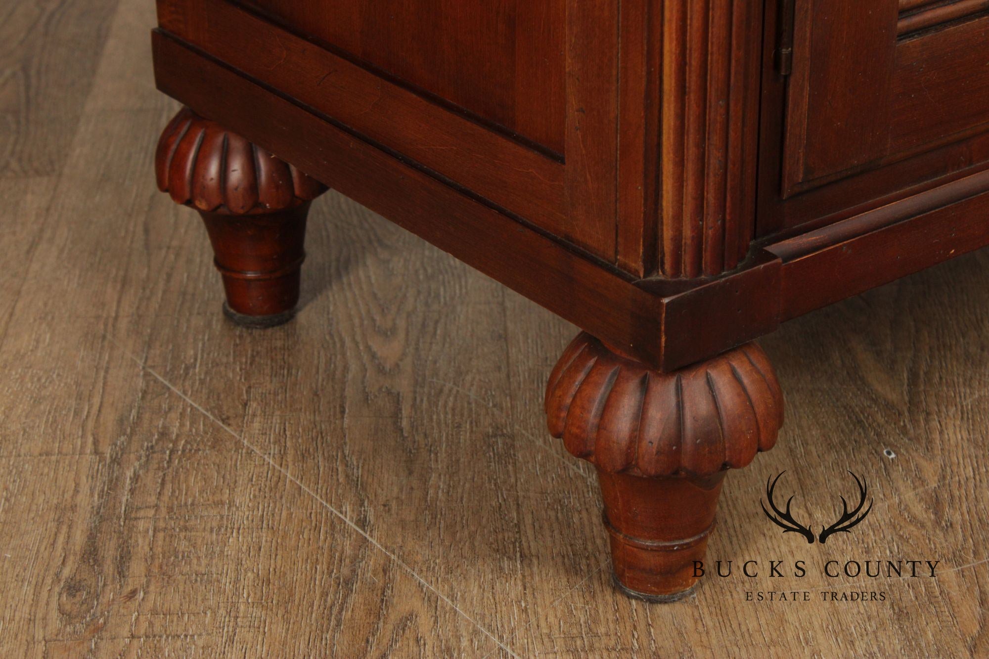 Ethan Allen British Classics Collection China Cabinet