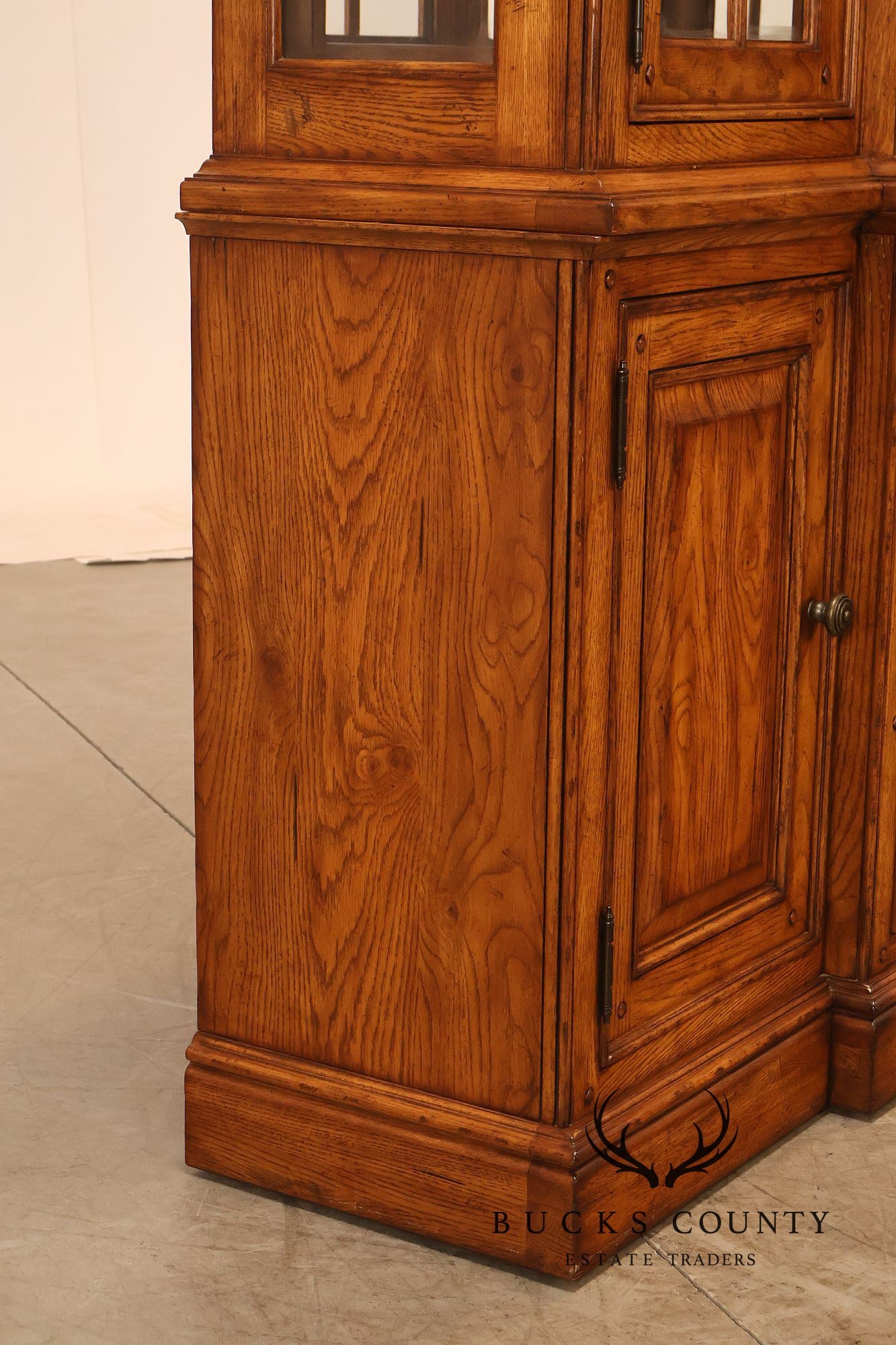 Thomasville Lighted Oak China Cabinet