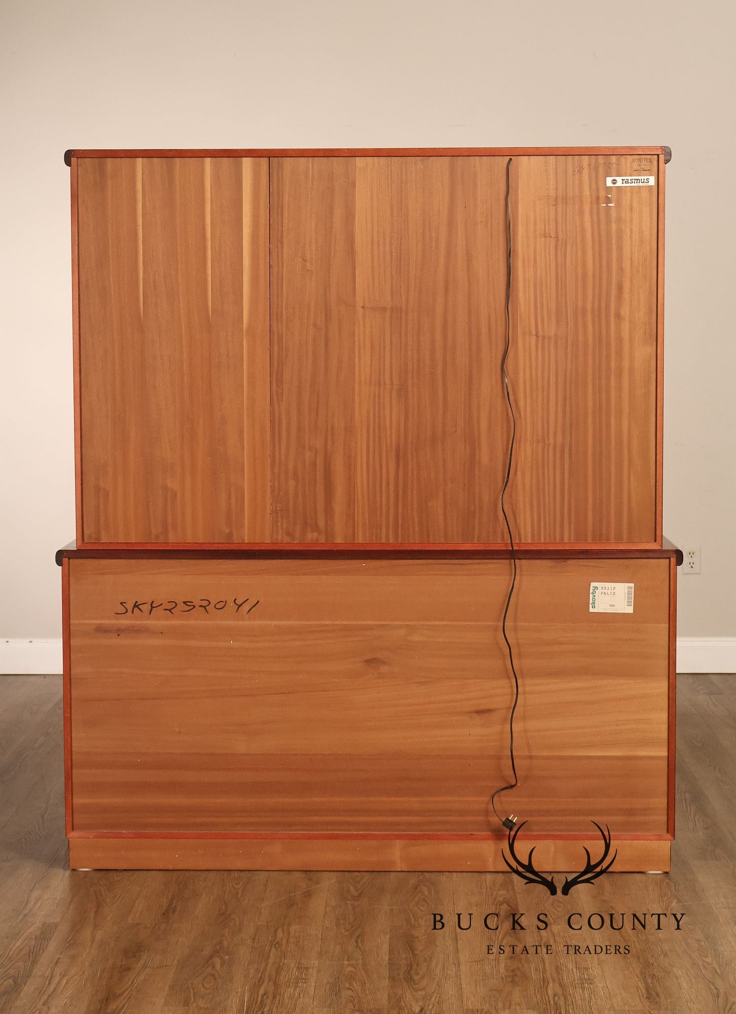 Skovby Danish Modern Rosewood Display China Cabinet