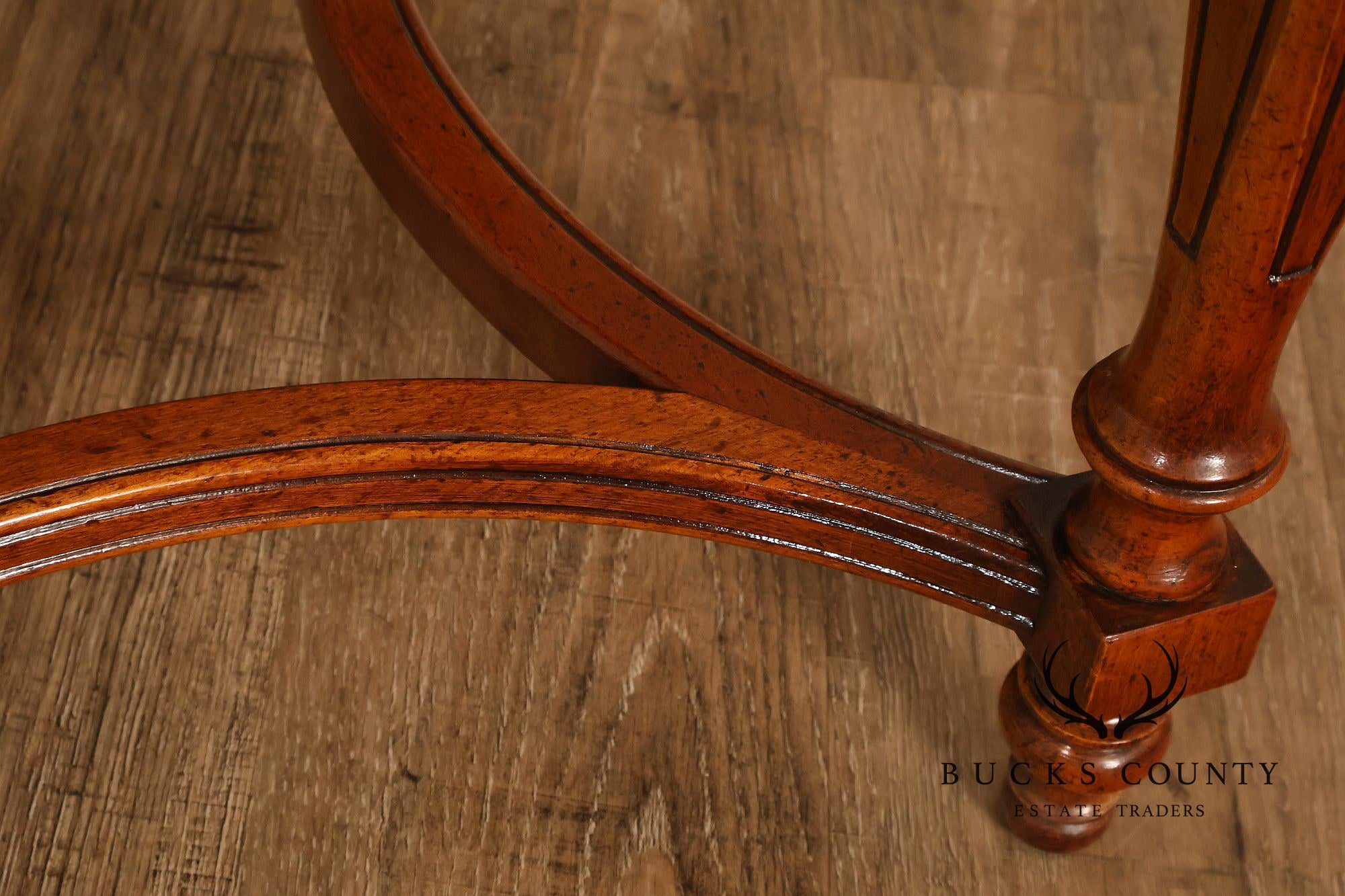 Koypthe Continental Style Walnut And Burl Walnut Inlaid Accent Table