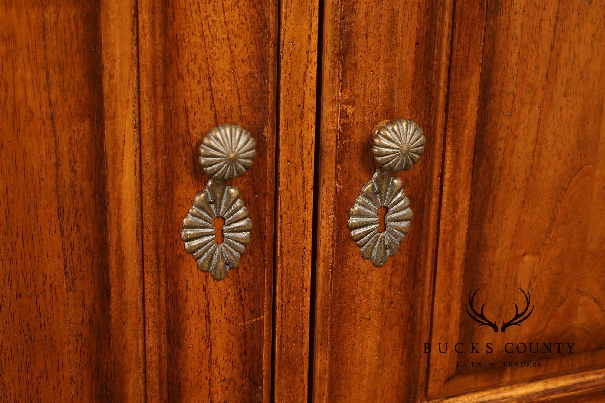 Hekman French Country Style Oak Two-Door Server