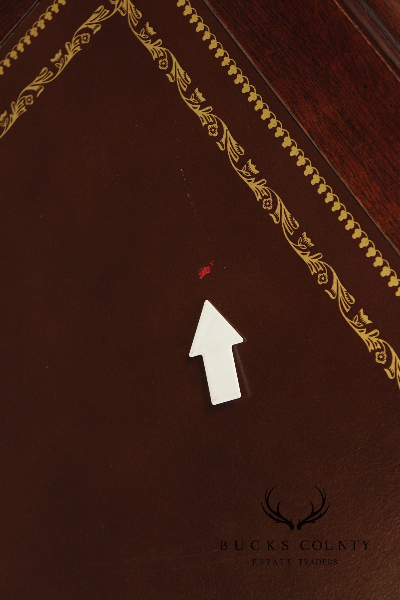 Hekman Chippendale Style Mahogany Leather Top Executive Desk