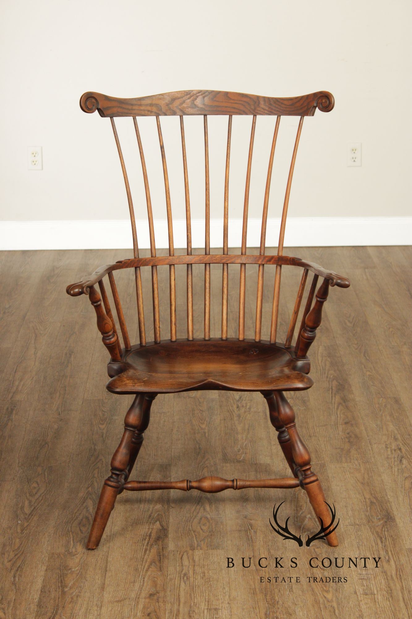 John M. Bair Custom Quality Vintage Comb Back Windsor Armchair