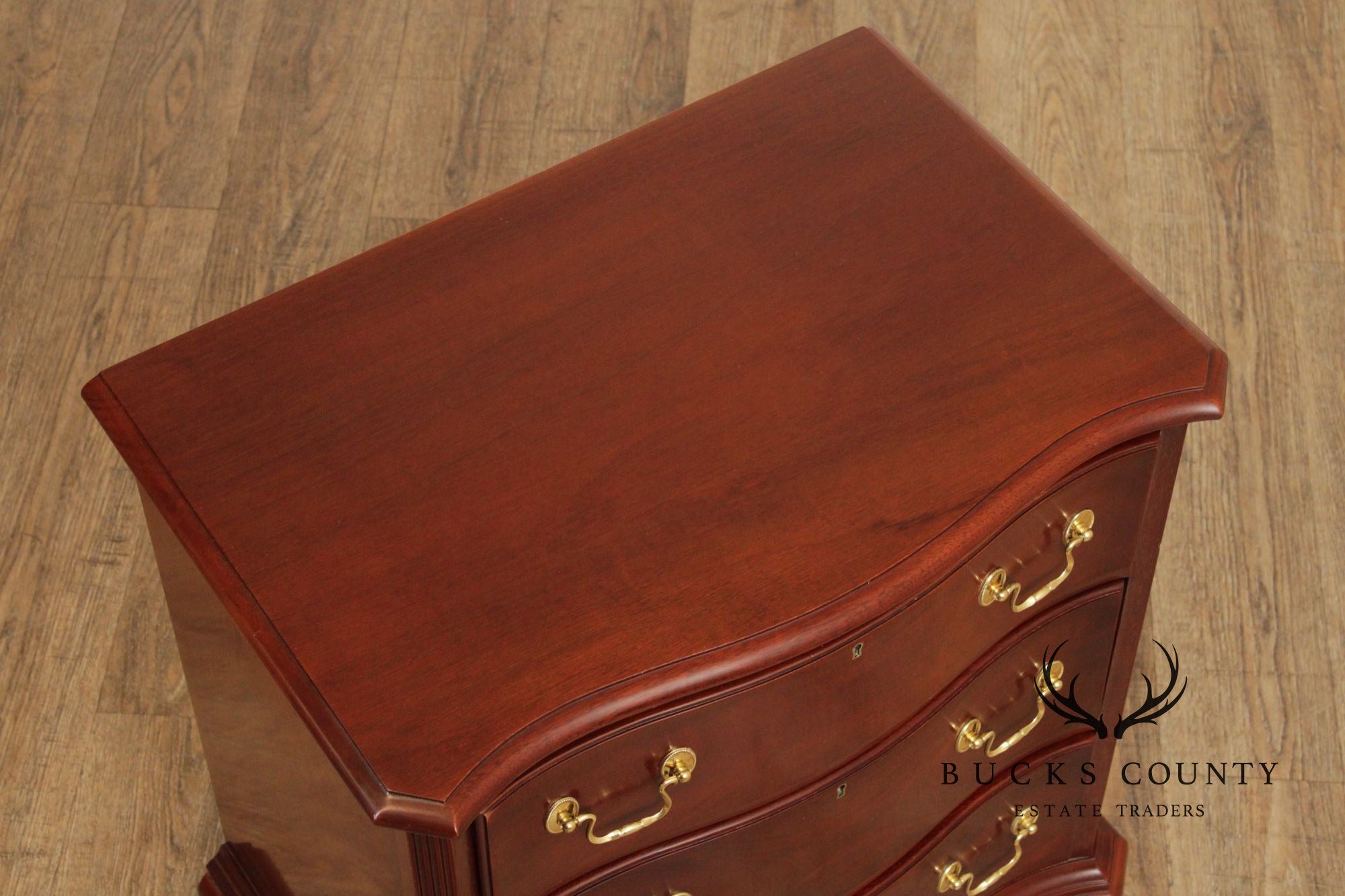 Councill Georgian Style Pair of Mahogany Nightstands