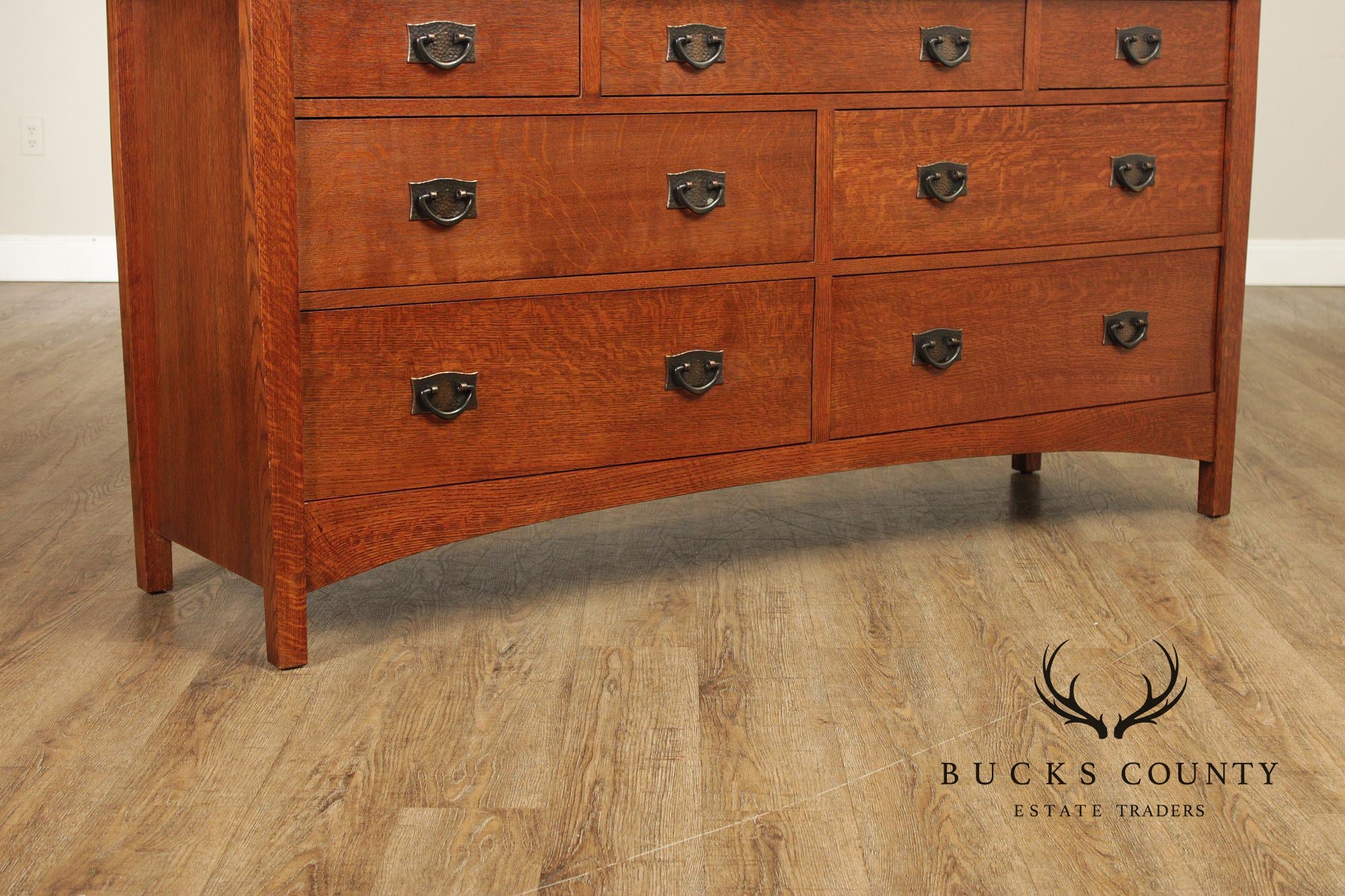 Stickley Mission Collection Harvey Ellis Oak Seven-Drawer Dresser