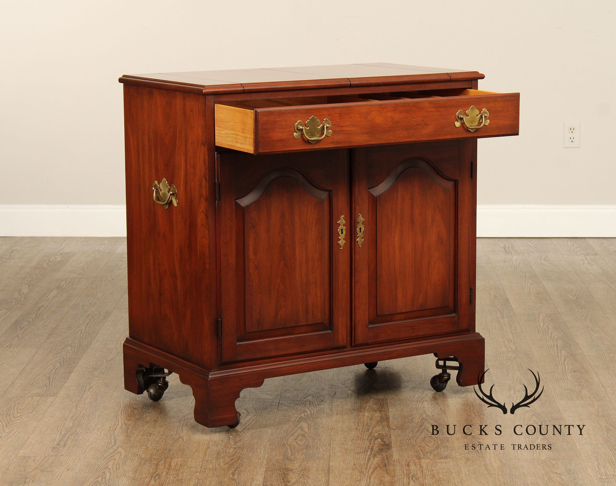 Henkel Harris Chippendale Style Cherry Flip-Top Server Bar Cart
