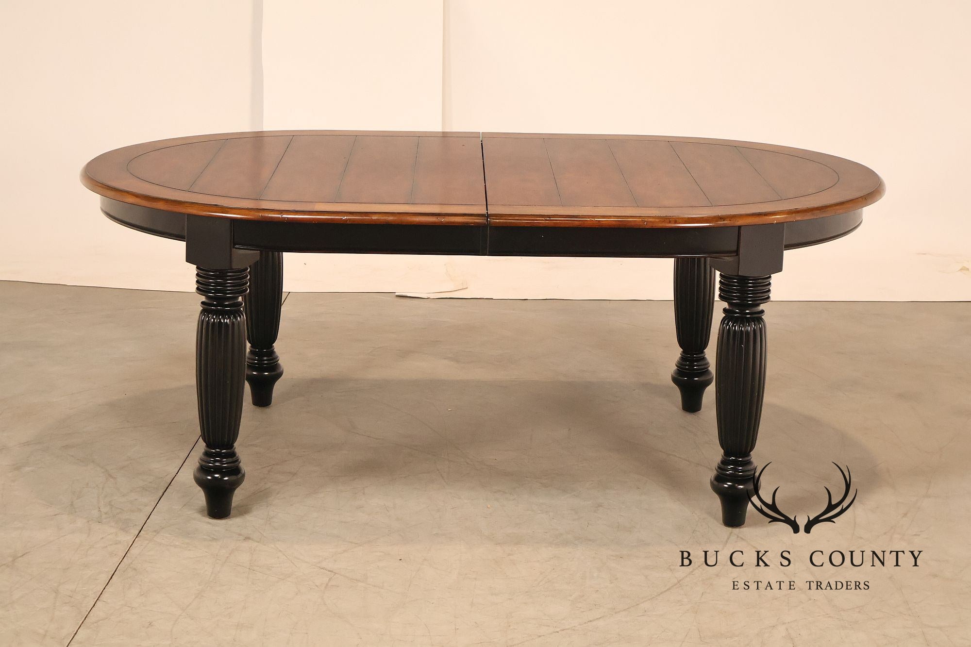 Oskar Huber Farmhouse Style Oval Extension Dining Table With 2 Leaves