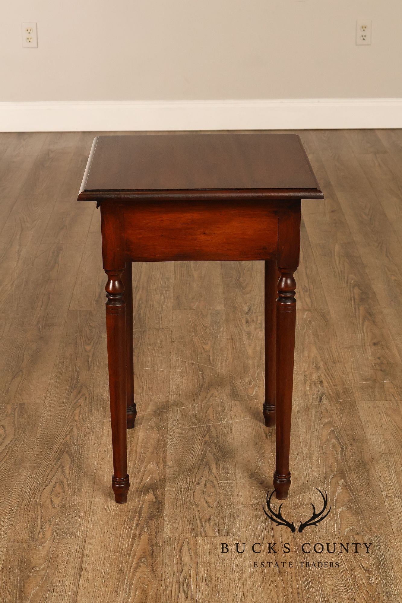 Bench Made Pair Of Sheraton Style Solid Mahogany Nightstands End Tables