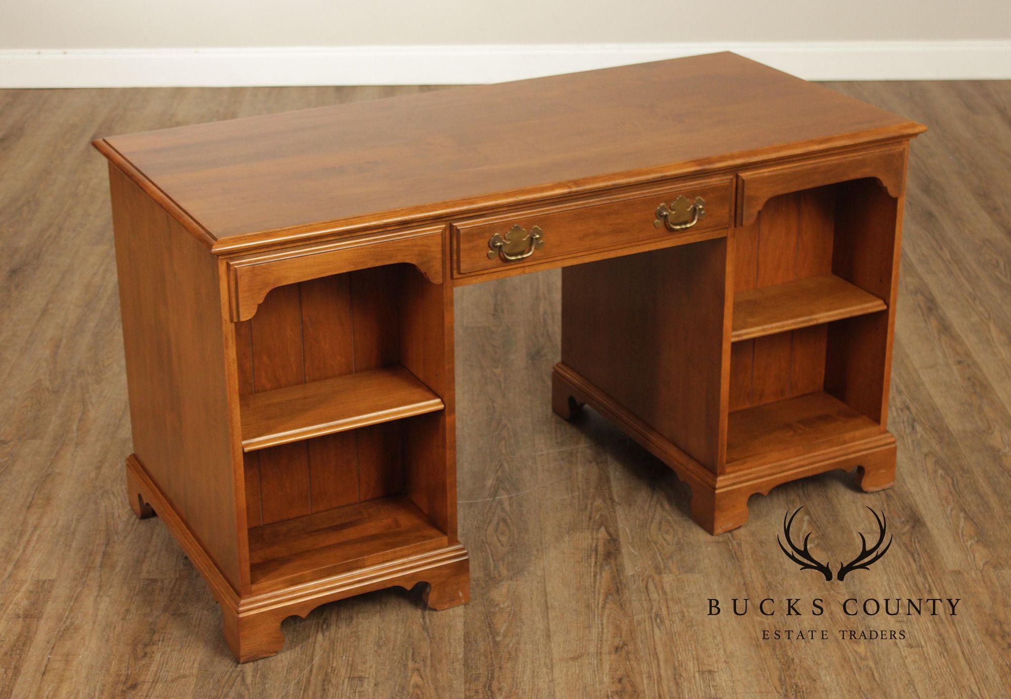 Ethan Allen Chippendale Style Maple Executive Writing Desk