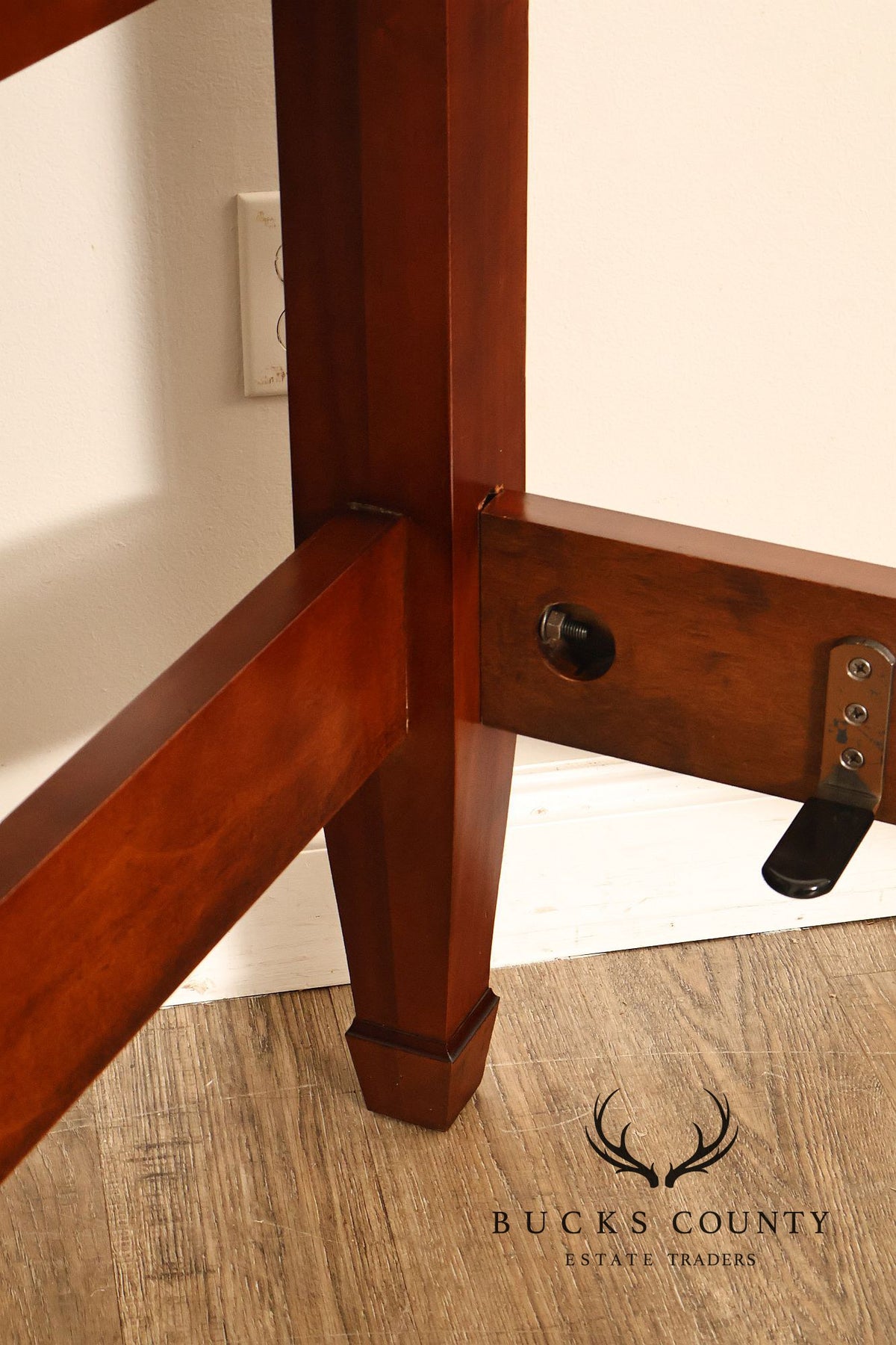 Hickory Chair Co. Georgian Style Queen Size Mahogany Four Poster Bed