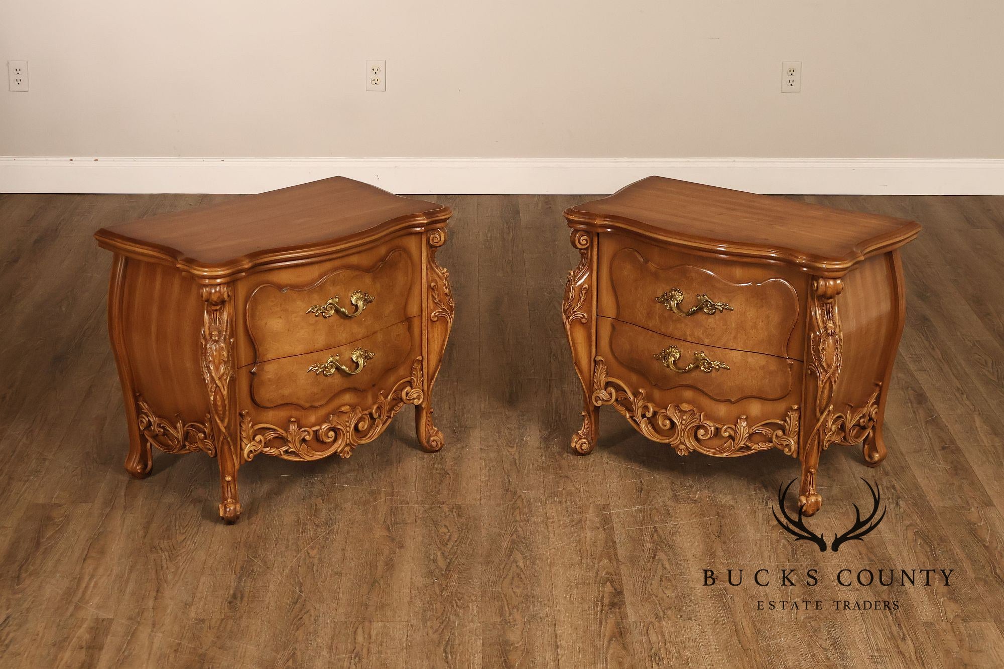 Italian Rococo Style Pair of Bombe Chest Nightstands
