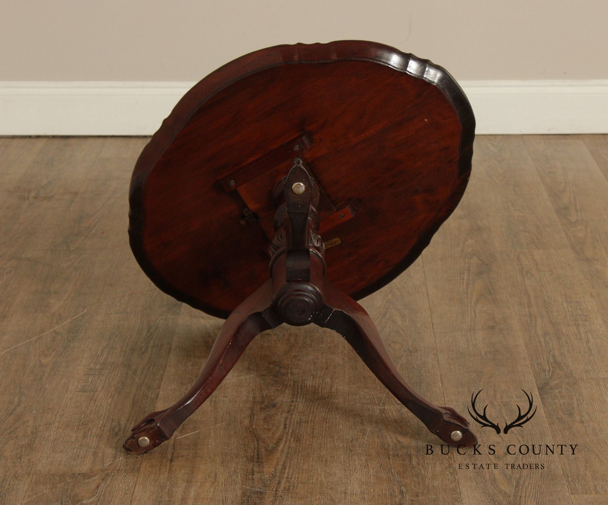 1940's Georgian Style Pair of Mahogany Tilt-Top Pedestal Tables