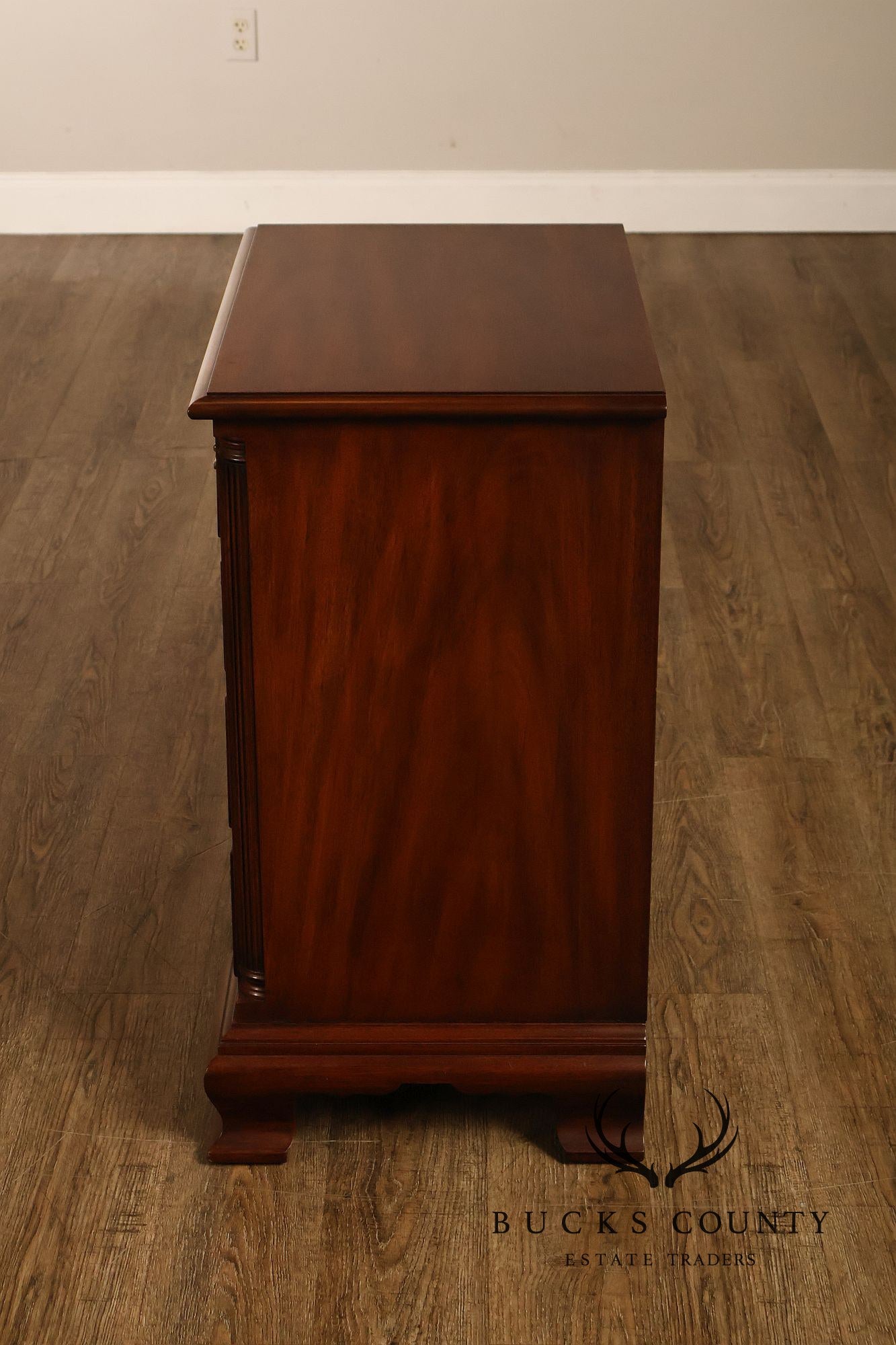 Henkel Harris Georgian Style Mahogany Bedside Chest