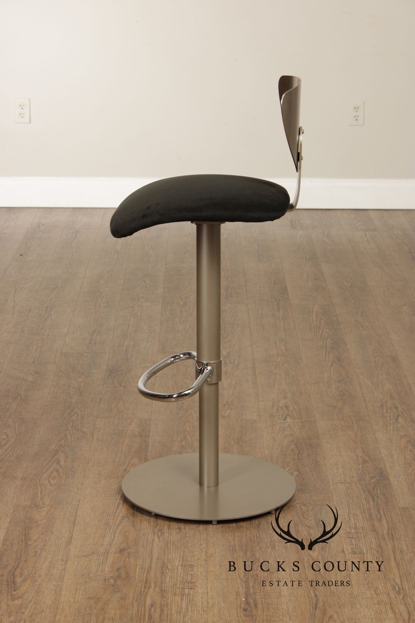 Modern Style Set of Seven Brushed Steel Swivel Bar Stools
