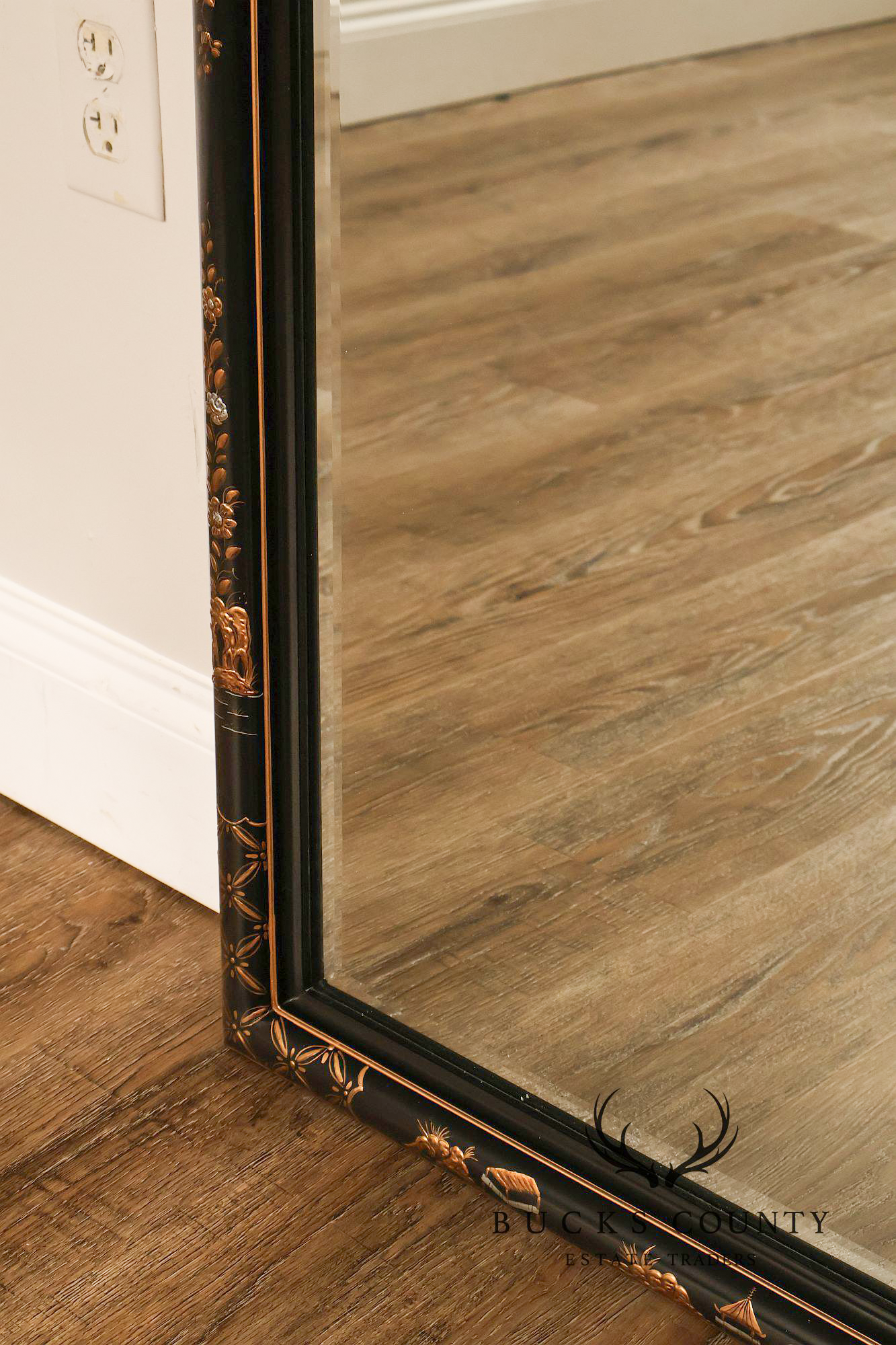 Henredon Chinoiserie Style Keyhole Wall Mirror