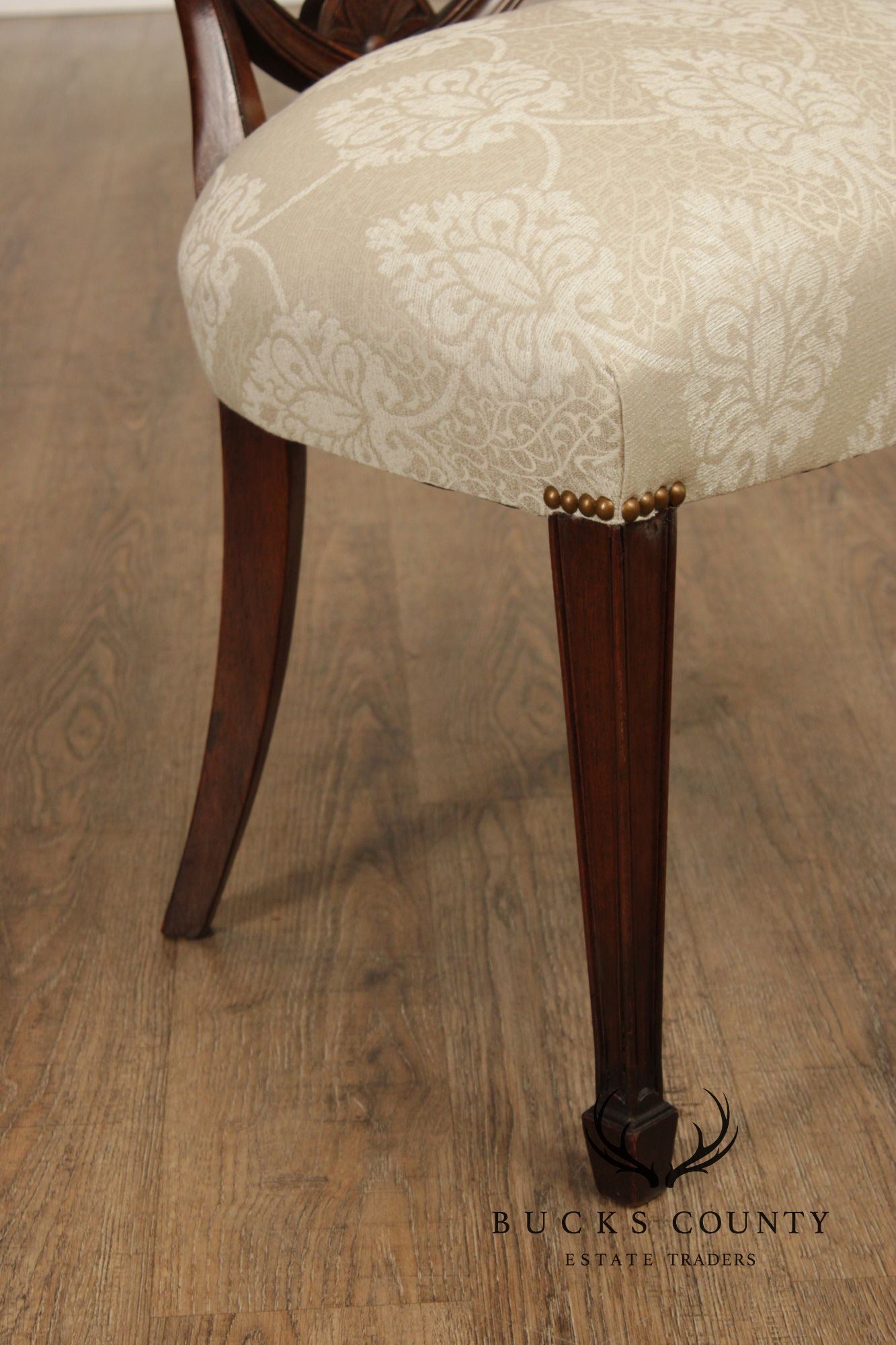 Hepplewhite Style Custom Quality Set Of Eight Carved Shield Back Dining Chairs