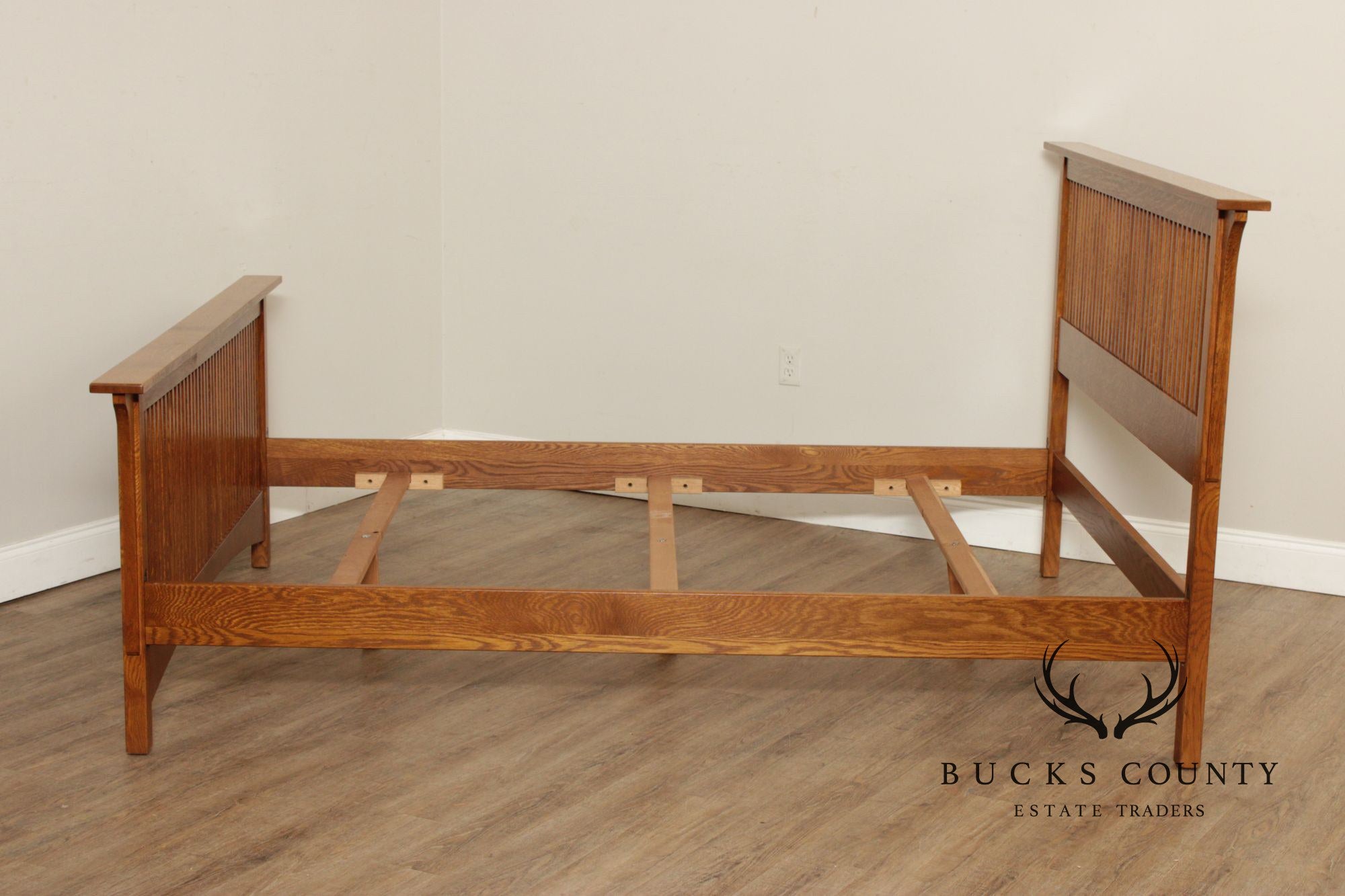 Stickley Mission Collection Oak Spindle Queen Bed