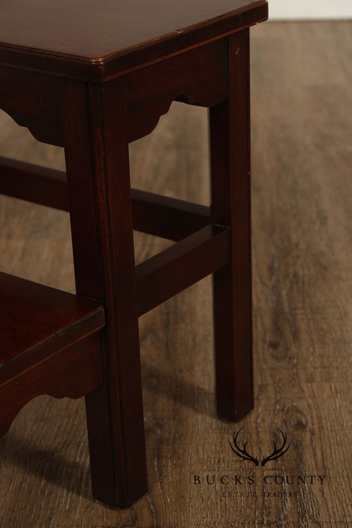 Councill Craftsmen Chippendale Style Inlaid Mahogany Bed Steps