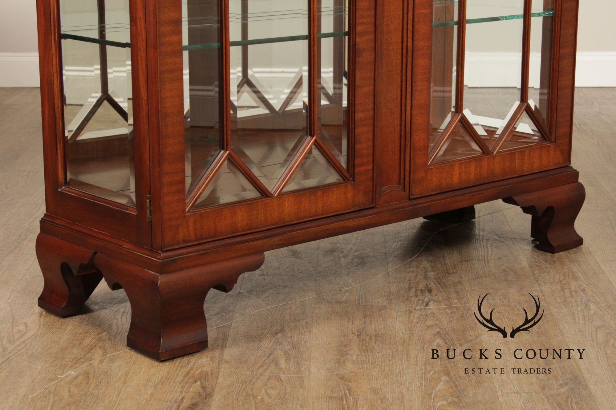 Henkel Harris Georgian Style Mahogany Display Case Cabinet