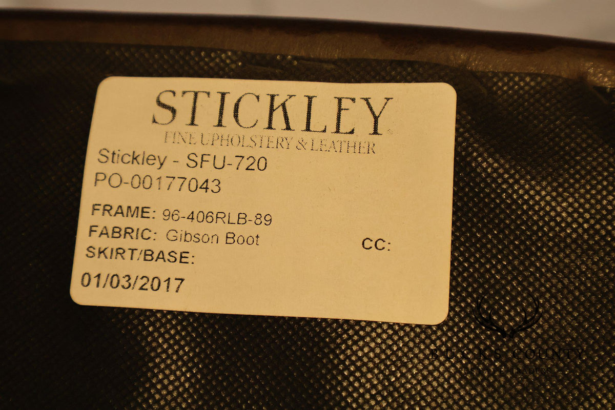 Stickley Mission Collection Pair of Bustle Back Bow Arm Morris Recliners