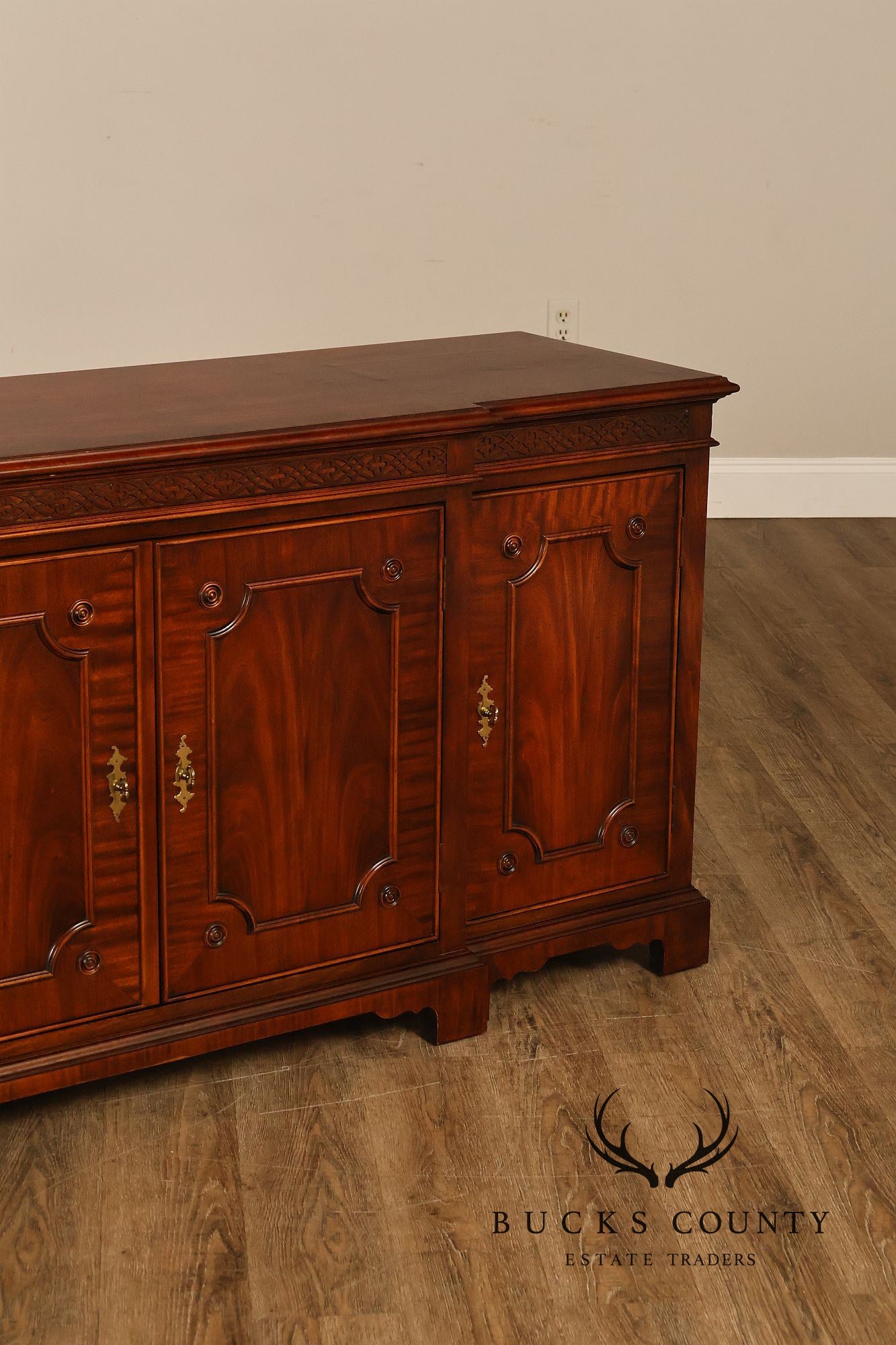Century Furniture Georgian Style Mahogany Sideboard