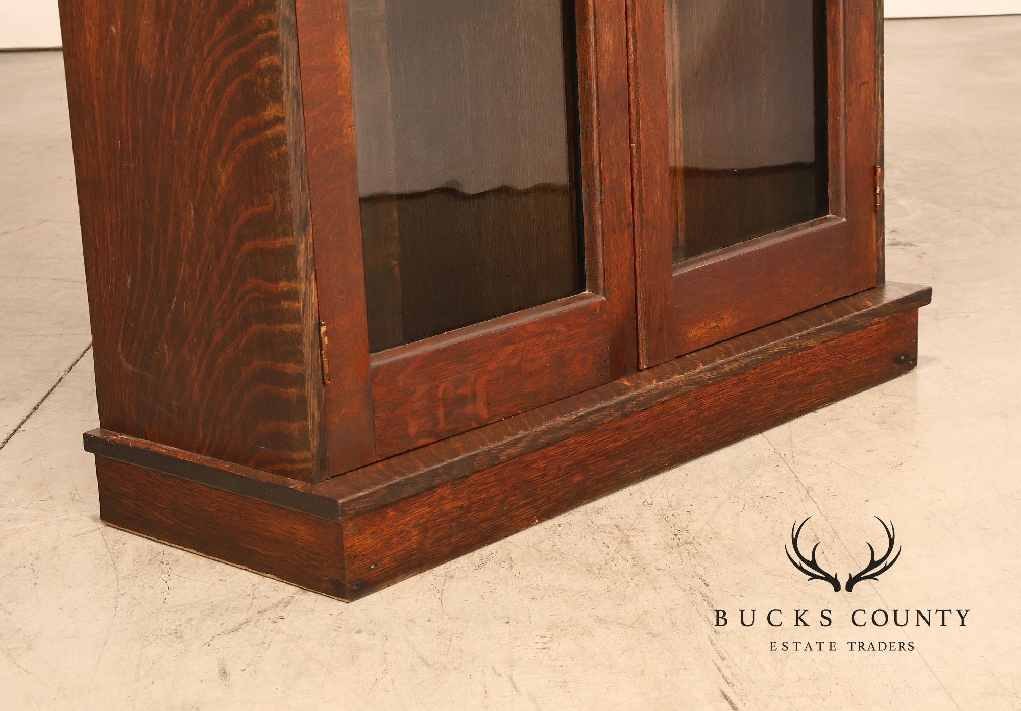 Antique Arts And Crafts Oak Two-Door Gun Cabinet