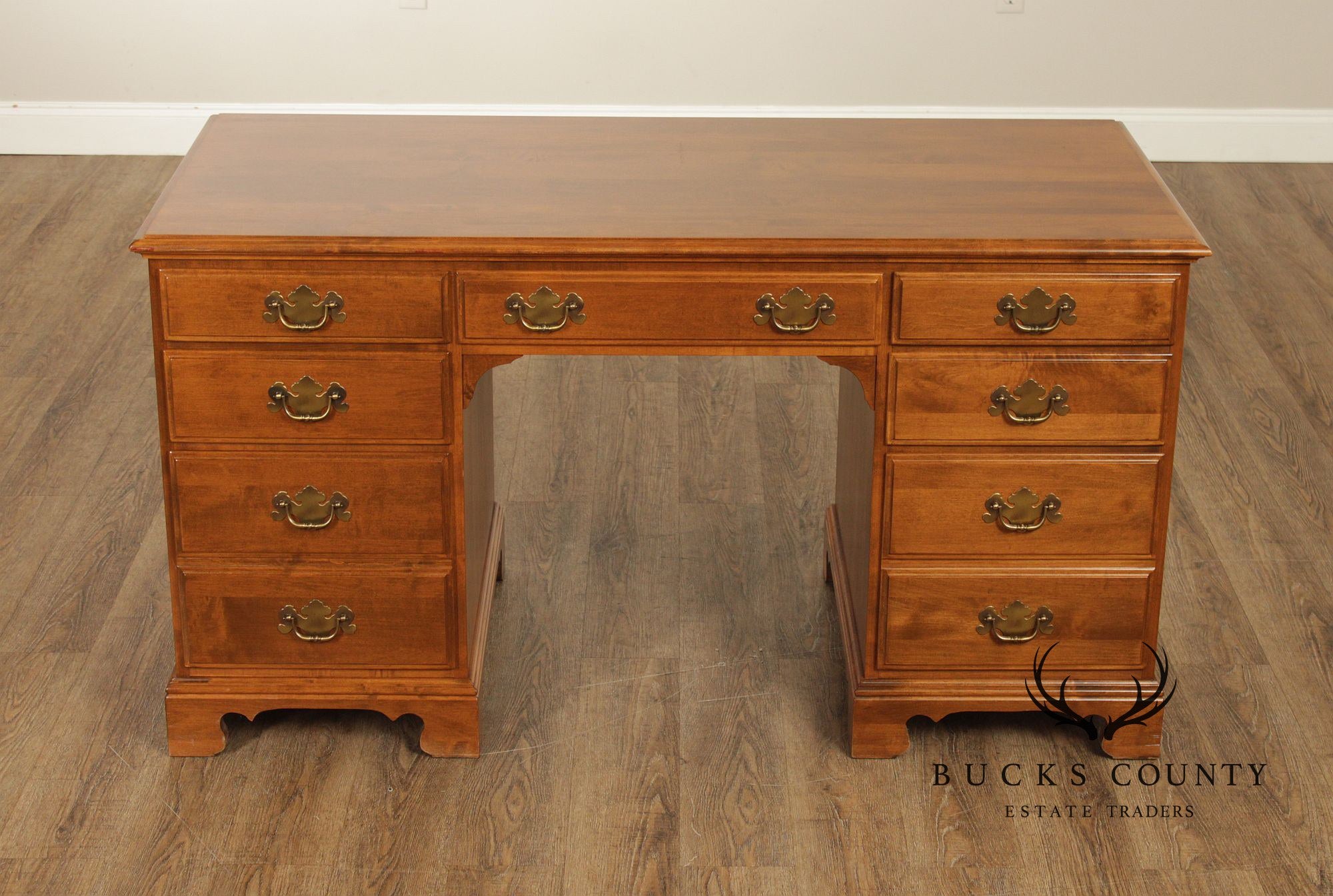 Ethan Allen Chippendale Style Maple Executive Writing Desk