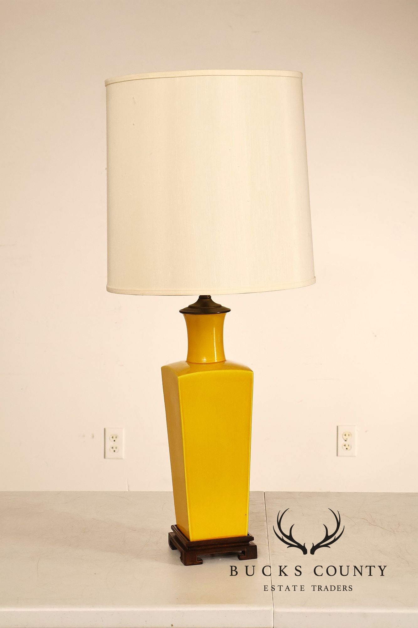 Mid Century Modern Yellow Glazed Ceramic Table Lamp