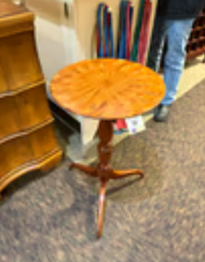 Custom Quality Inlaid Tilt-Top Table