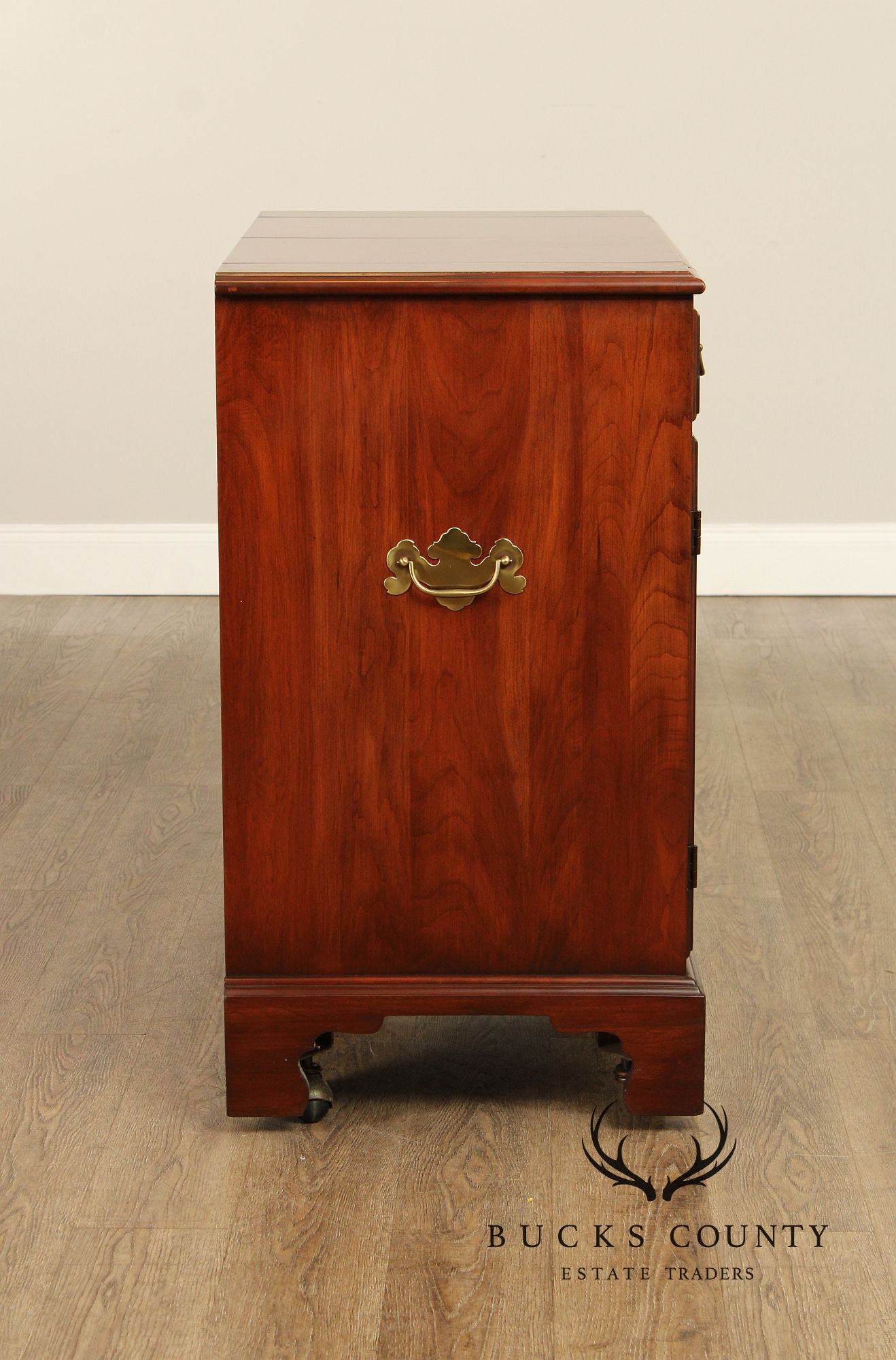 Henkel Harris Chippendale Style Cherry Flip-Top Server Bar Cart