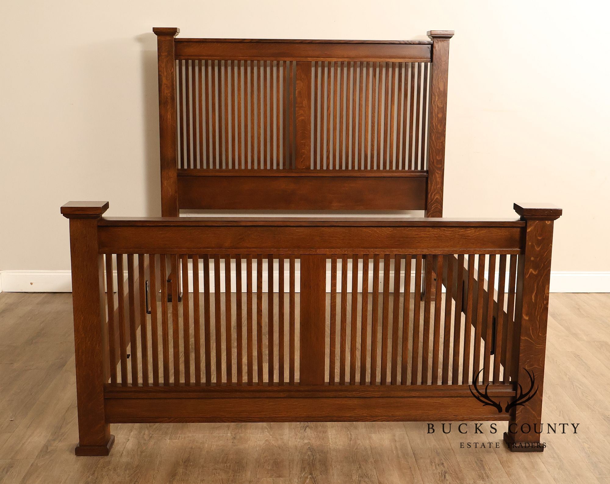 Stickley Mission Collection Queen Oak Prairie Bedframe