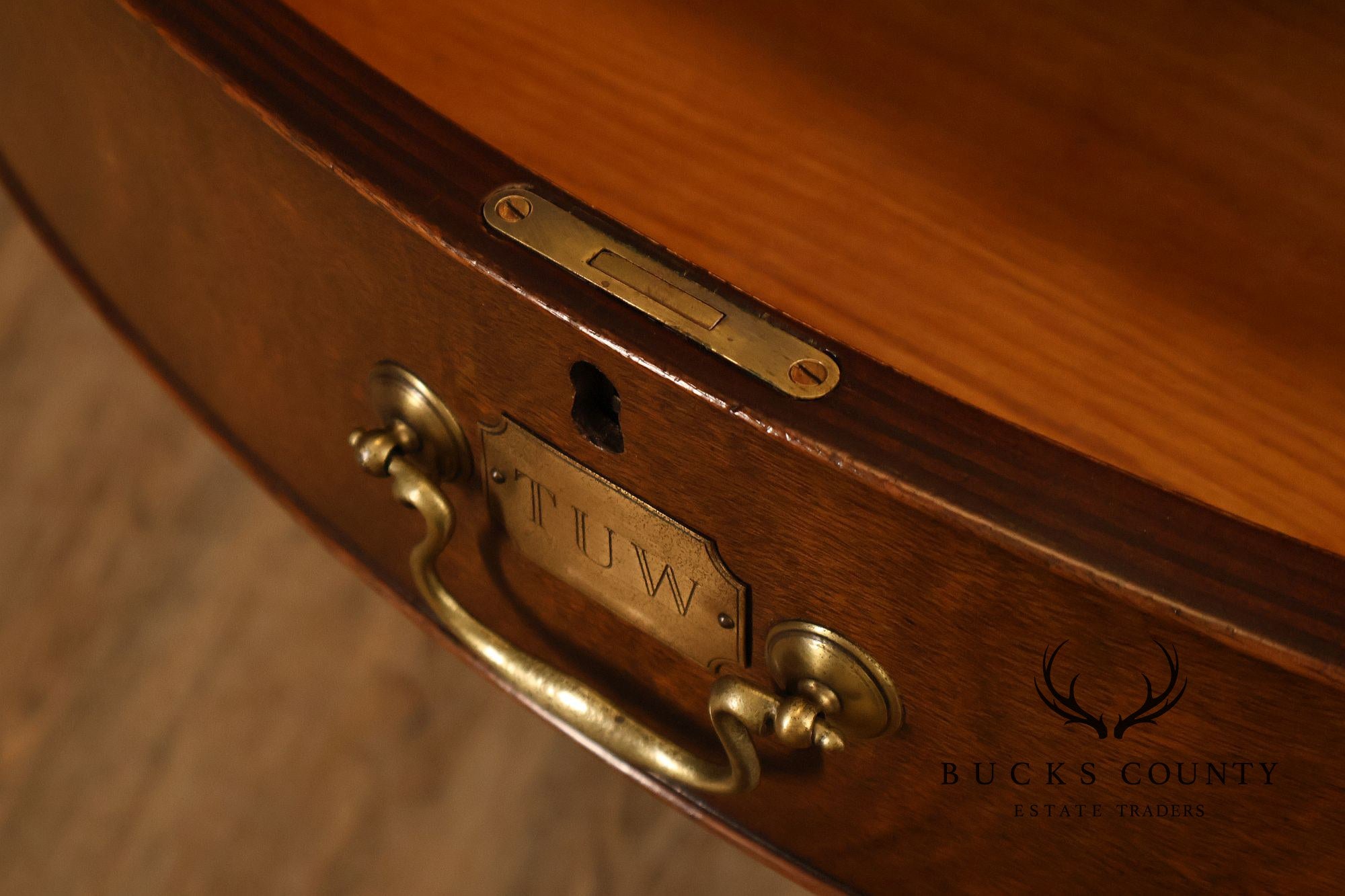 Kittinger Leather Top Round Rent Table With Drawers T295