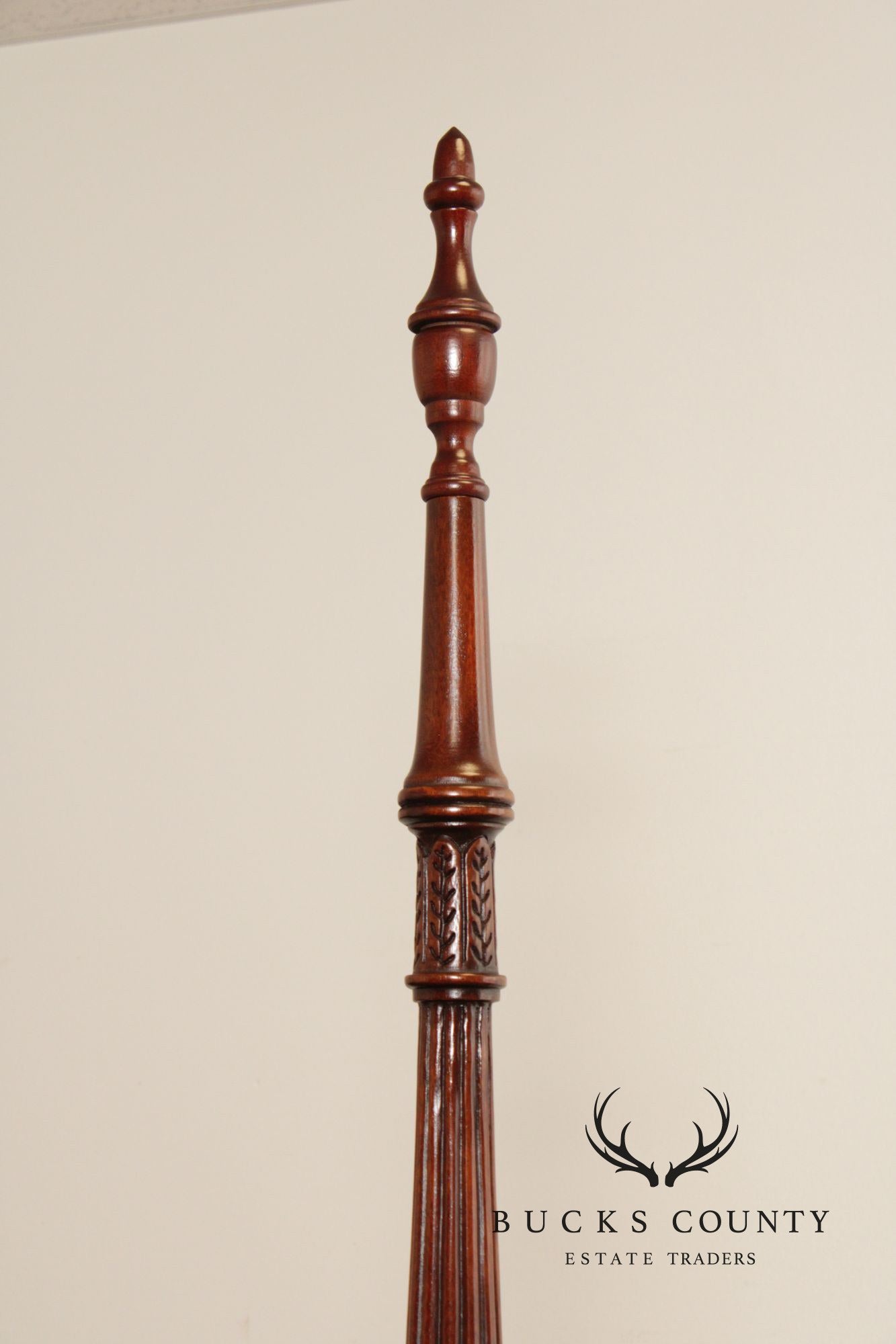 Drexel '18th Century Classics' Mahogany Queen Poster Bed