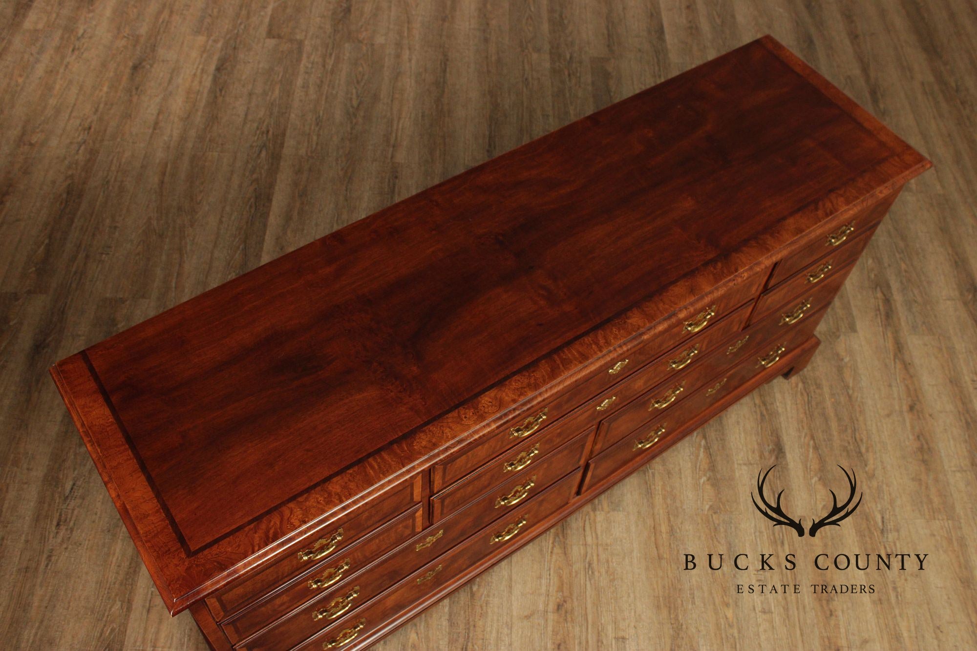 Henredon Aston Court Mahogany Ten Drawer Dresser