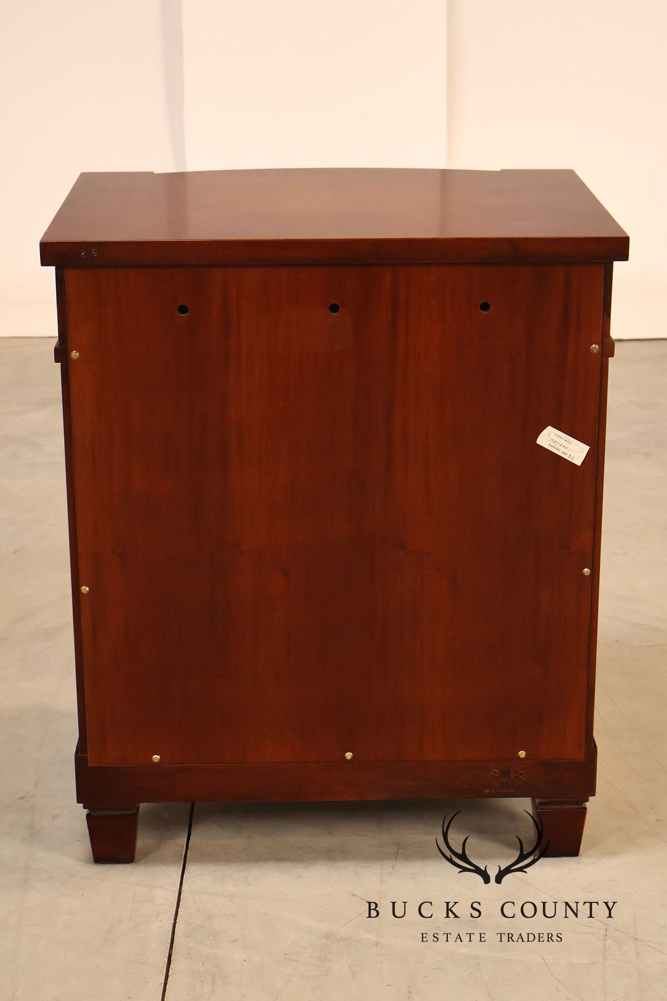 Mariner Luxury Furniture Empire Style Pair Of Mahogany Nightstands