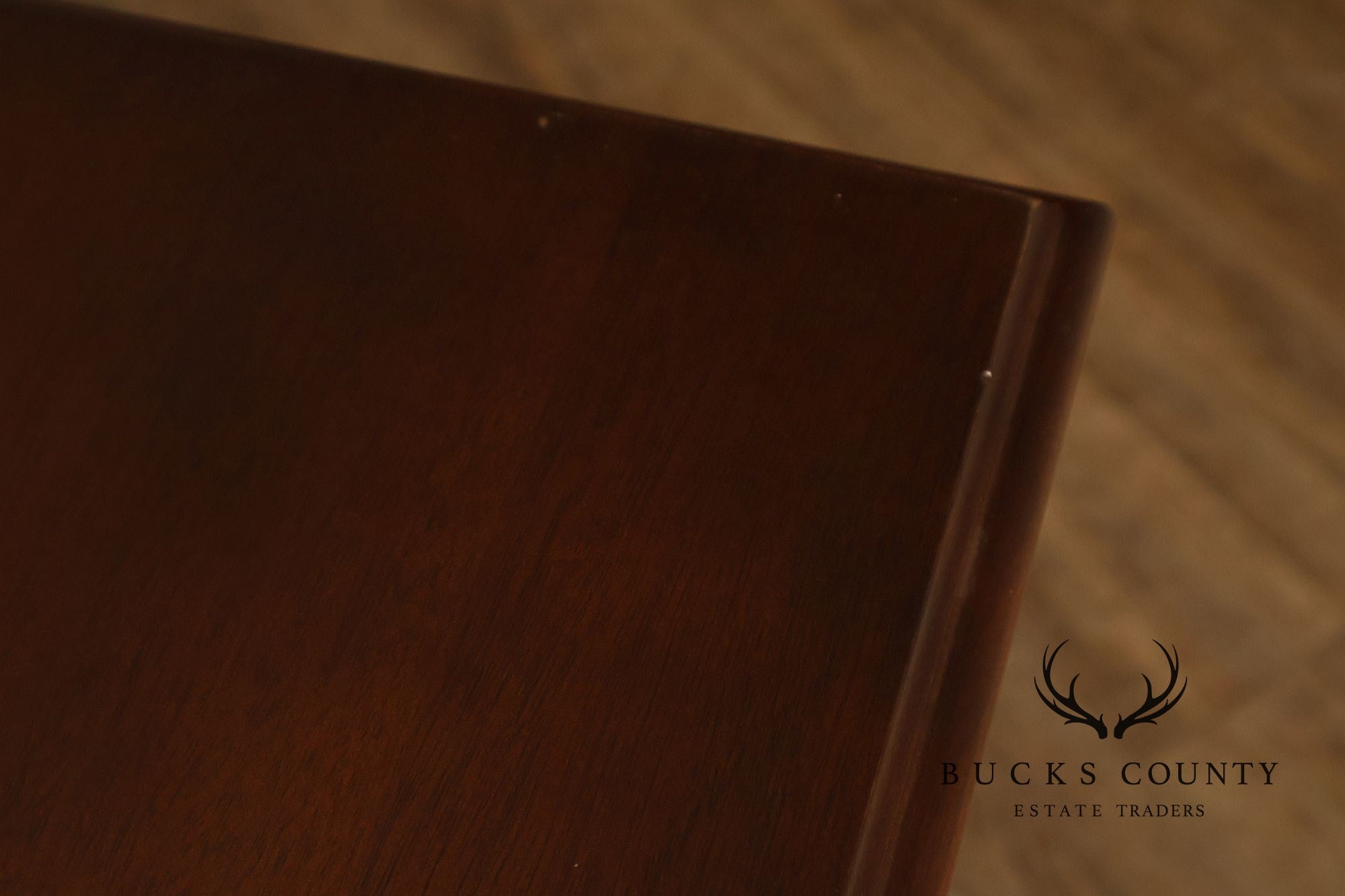 Henkel Harris Virginia Galleries Vintage Mahogany Long Dresser