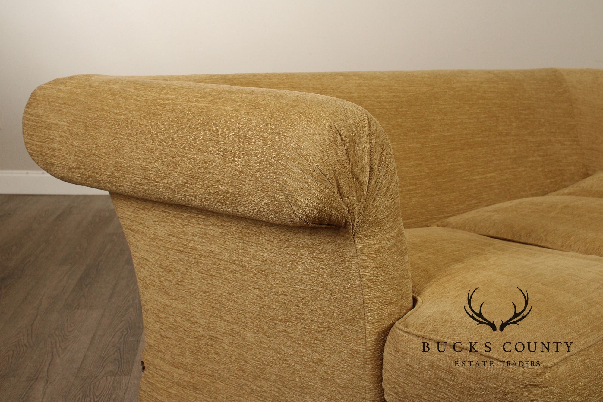 Raymond Waites For Lane Upholstery Traditional Skirted Sofa