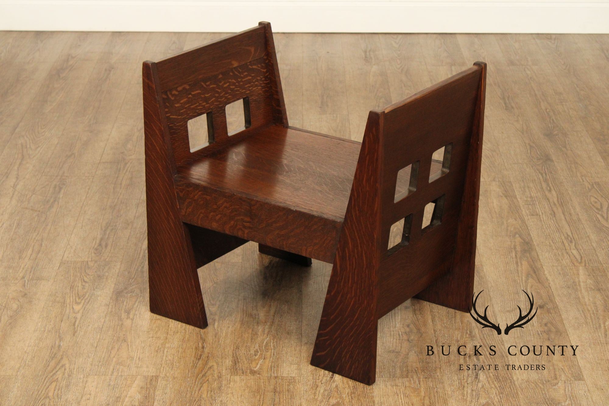 Limbert Antique Mission Oak Cut-Out Window Bench